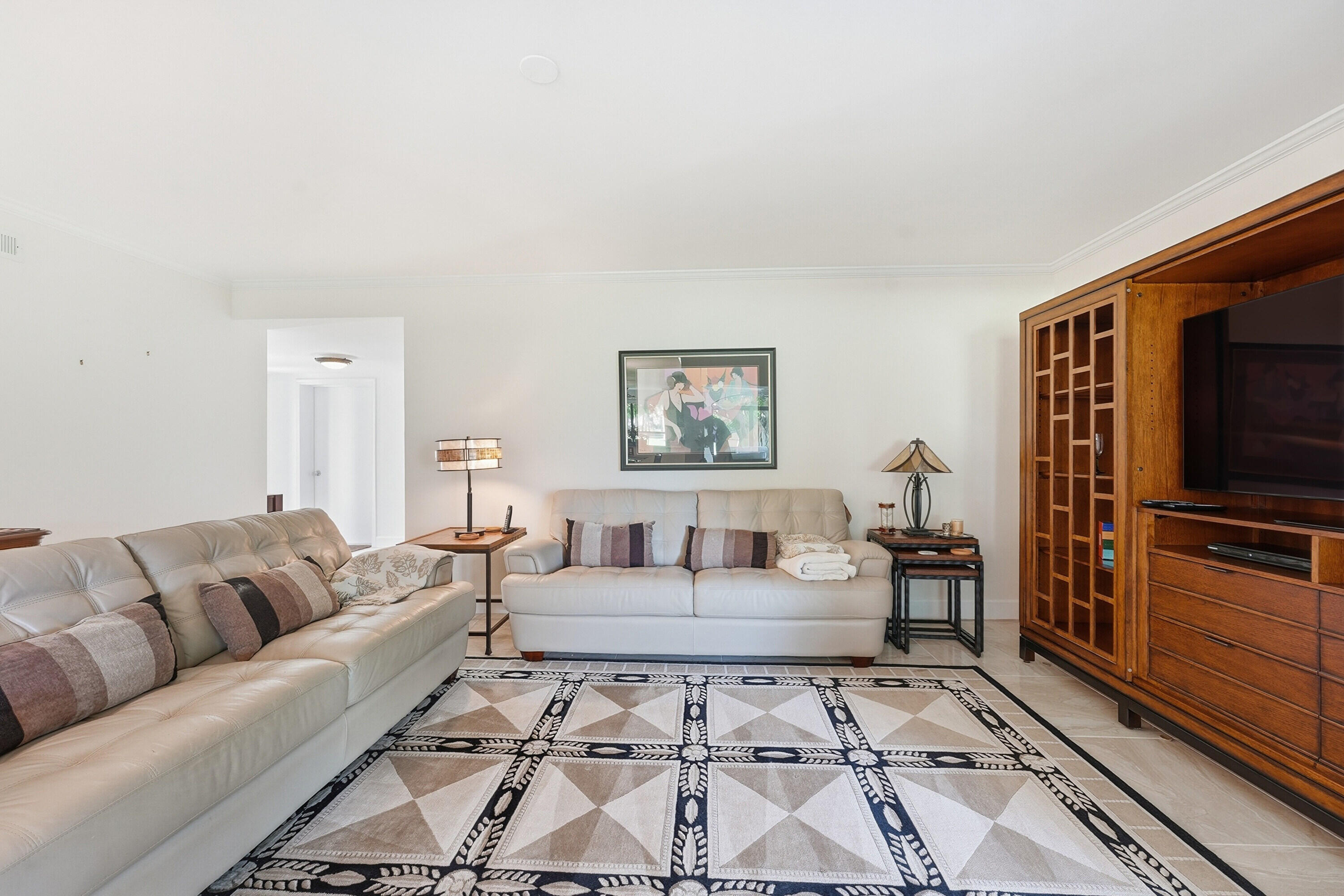 16648 Traders #107, Jupiter FL 33477