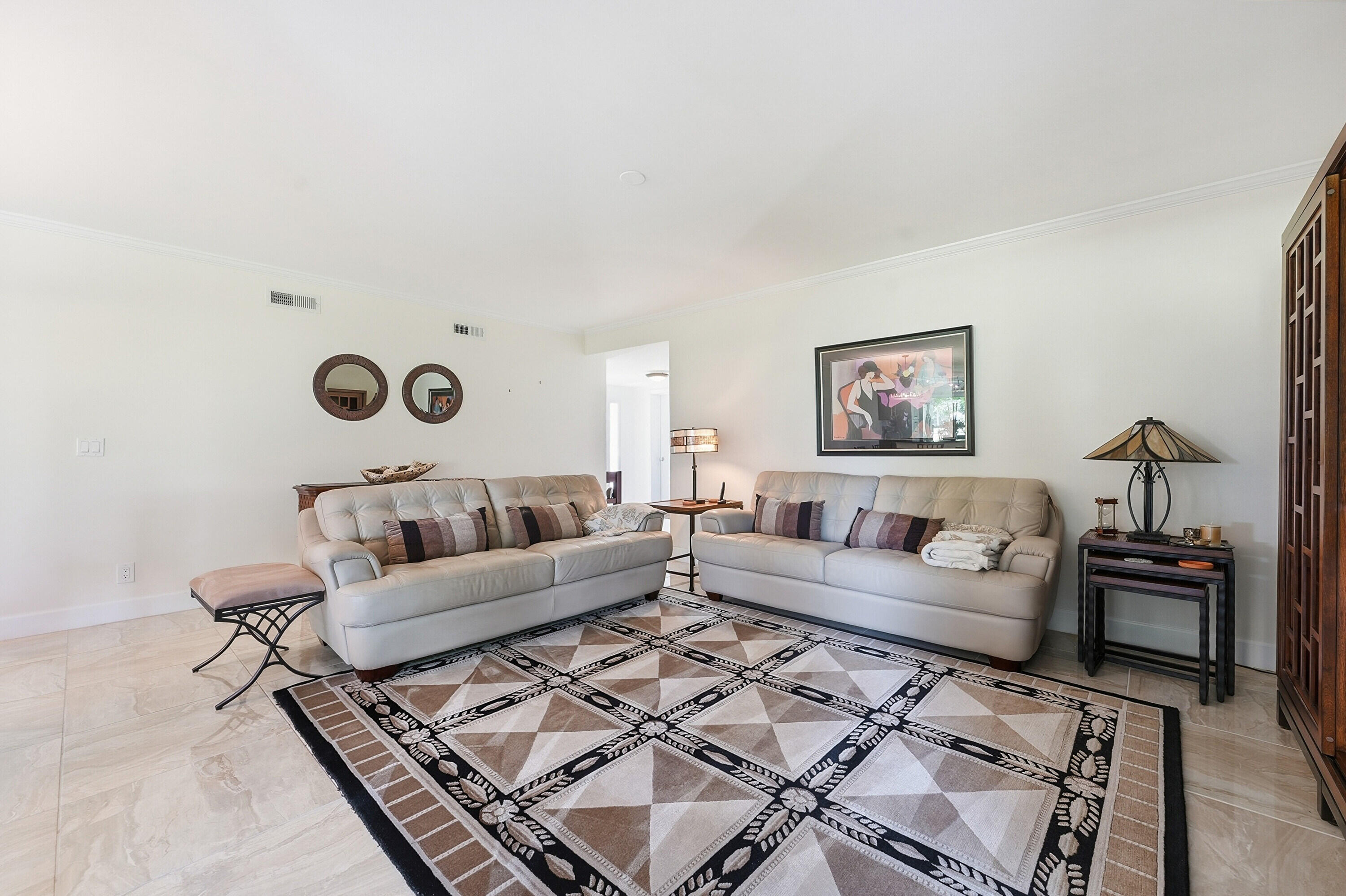 16648 Traders #107, Jupiter FL 33477