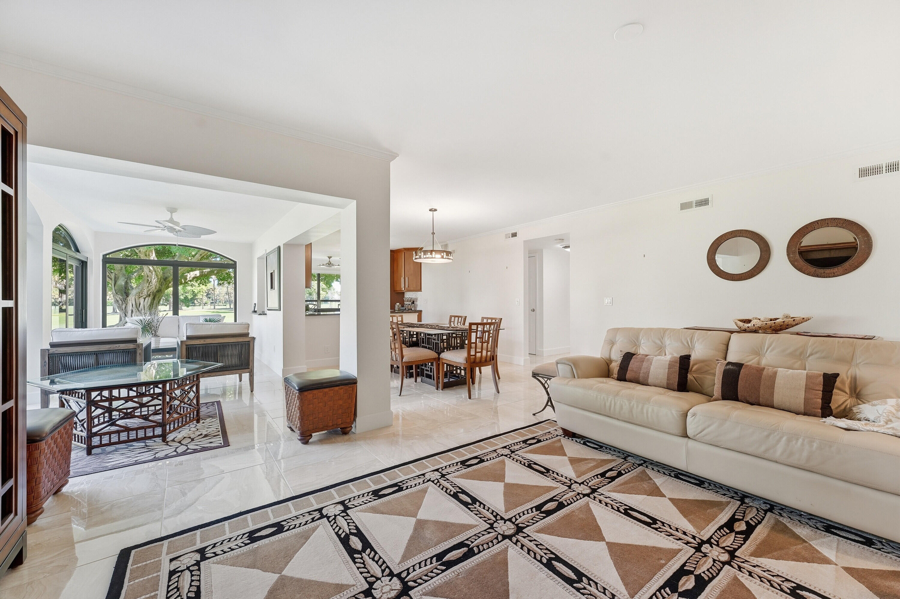 16648 Traders #107, Jupiter FL 33477