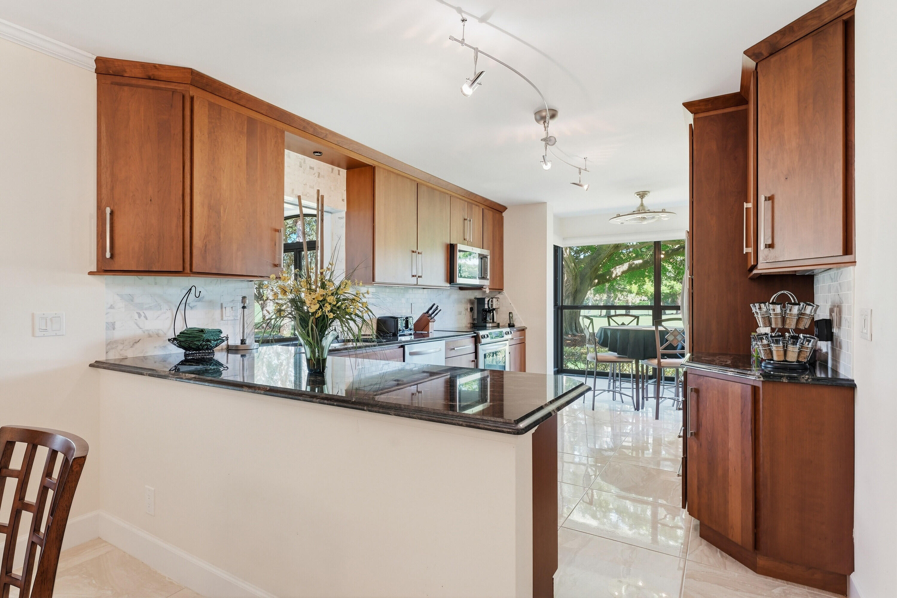 16648 Traders #107, Jupiter FL 33477