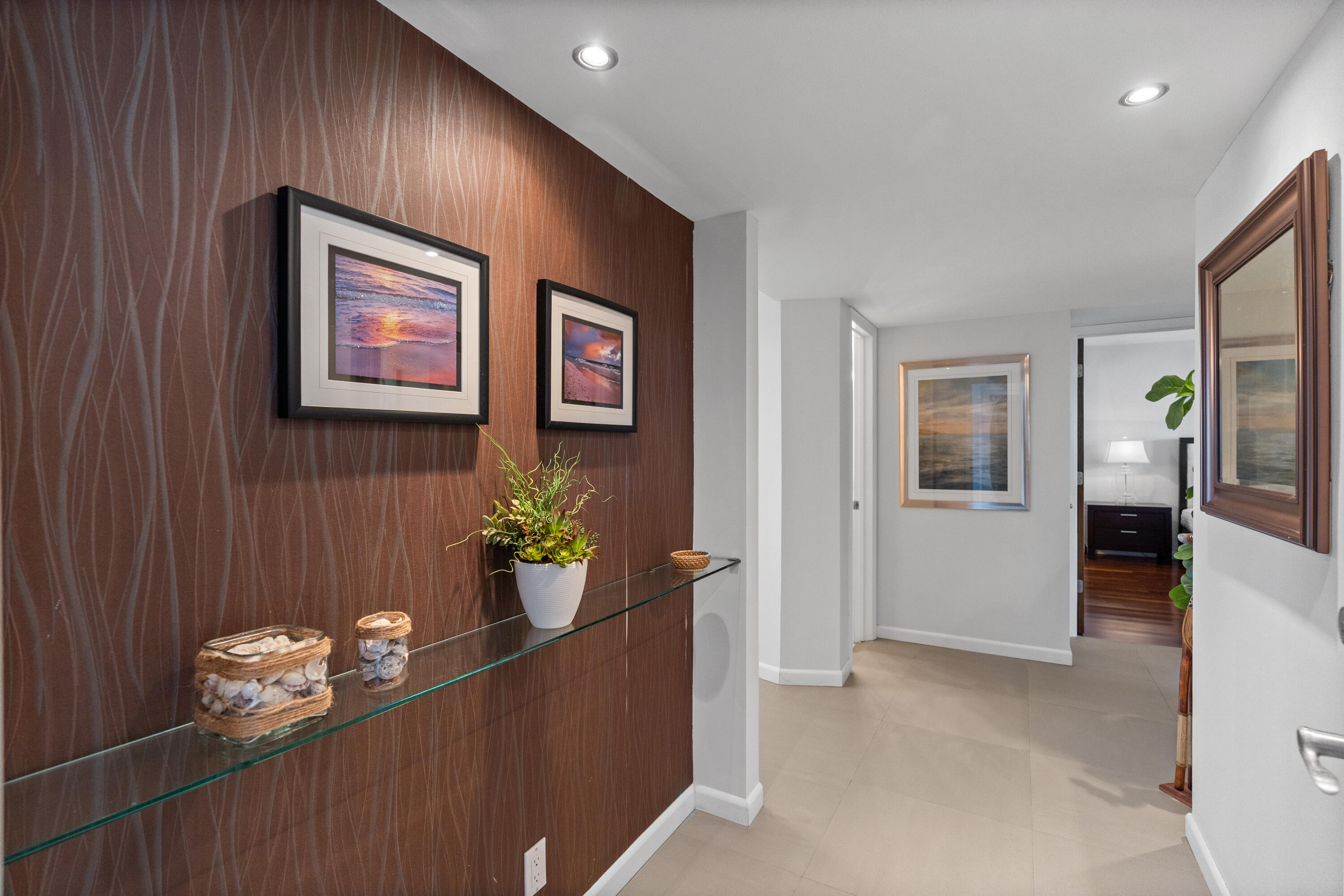 3050 NE 47th #402, Fort Lauderdale FL 33308