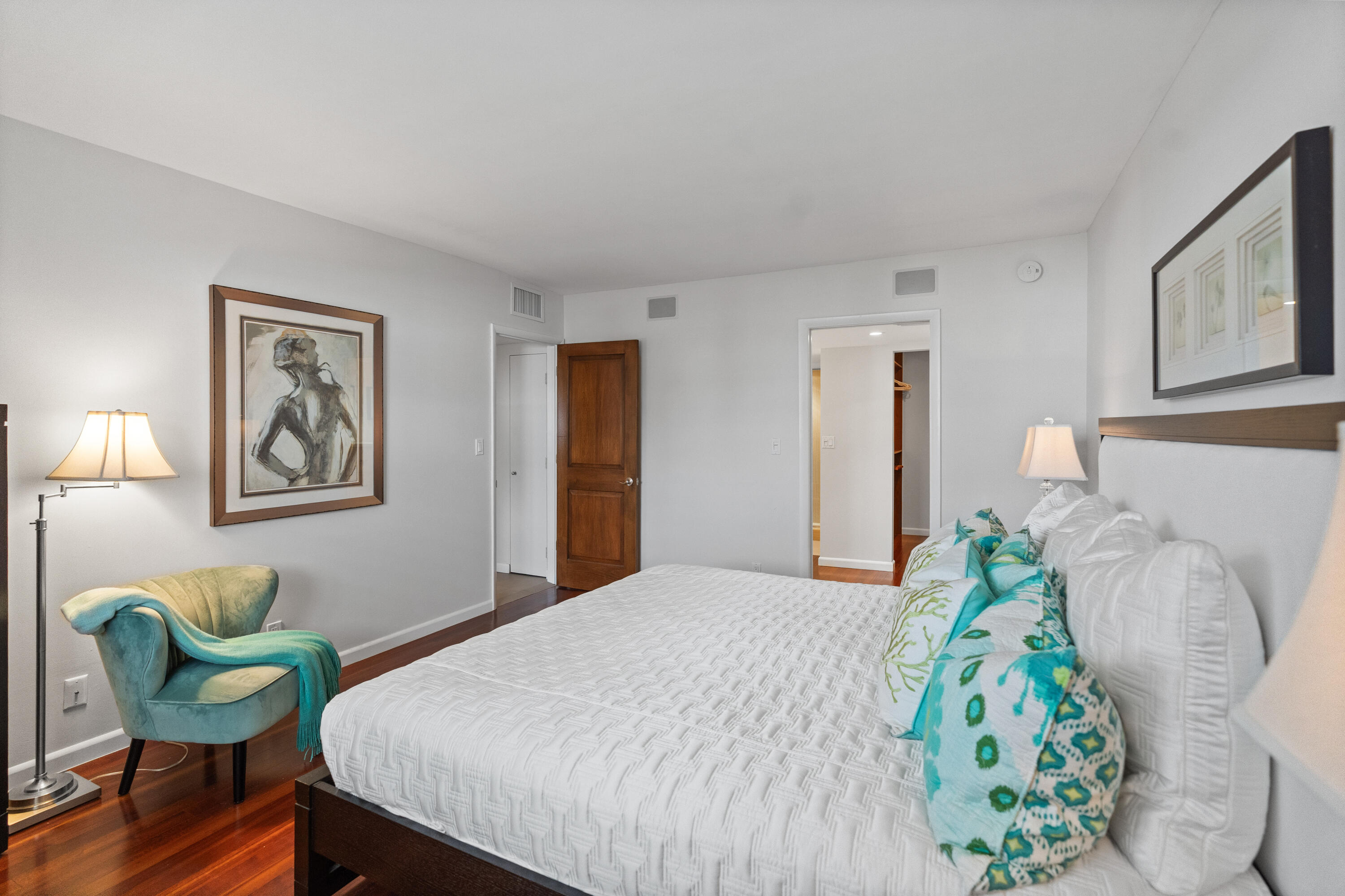 3050 NE 47th #402, Fort Lauderdale FL 33308