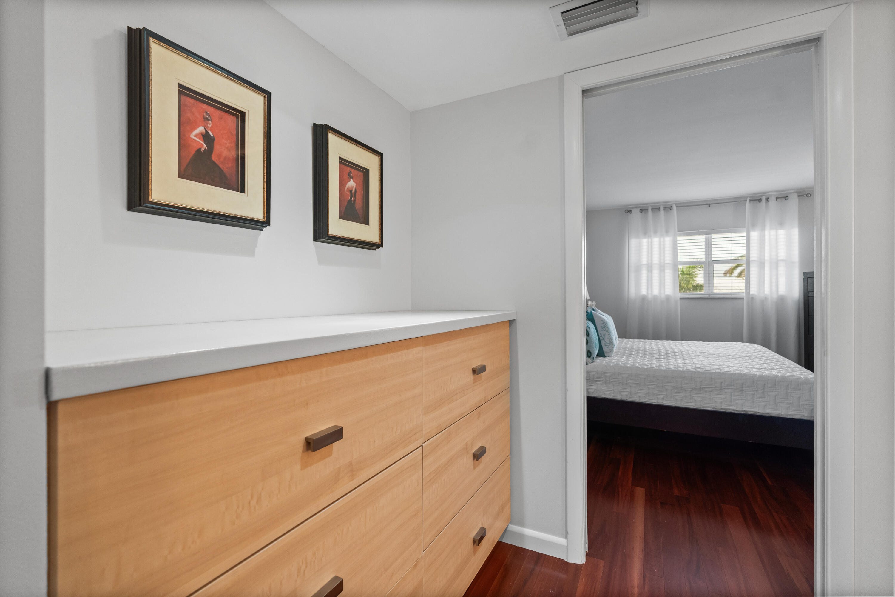 3050 NE 47th #402, Fort Lauderdale FL 33308