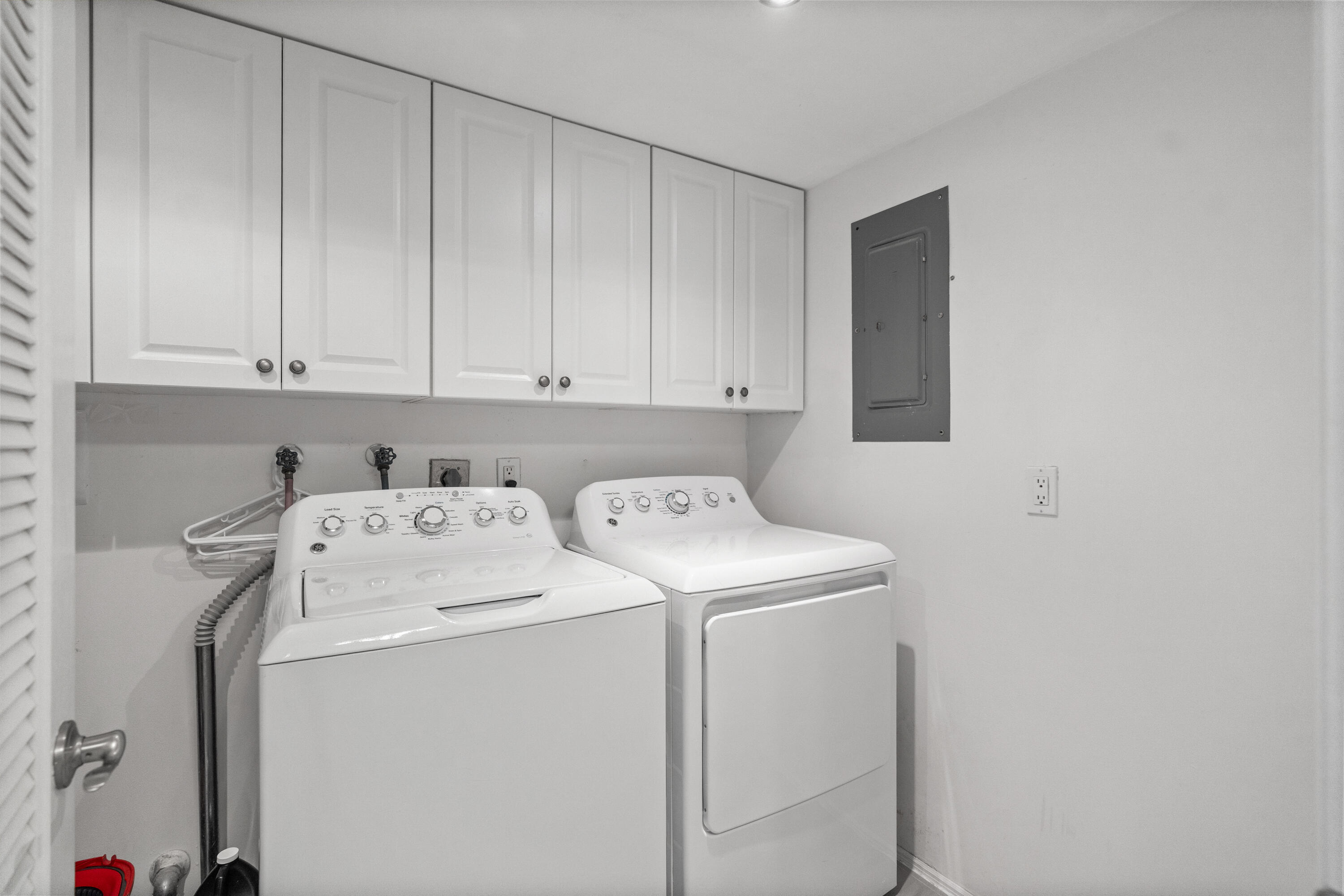 3050 NE 47th #402, Fort Lauderdale FL 33308