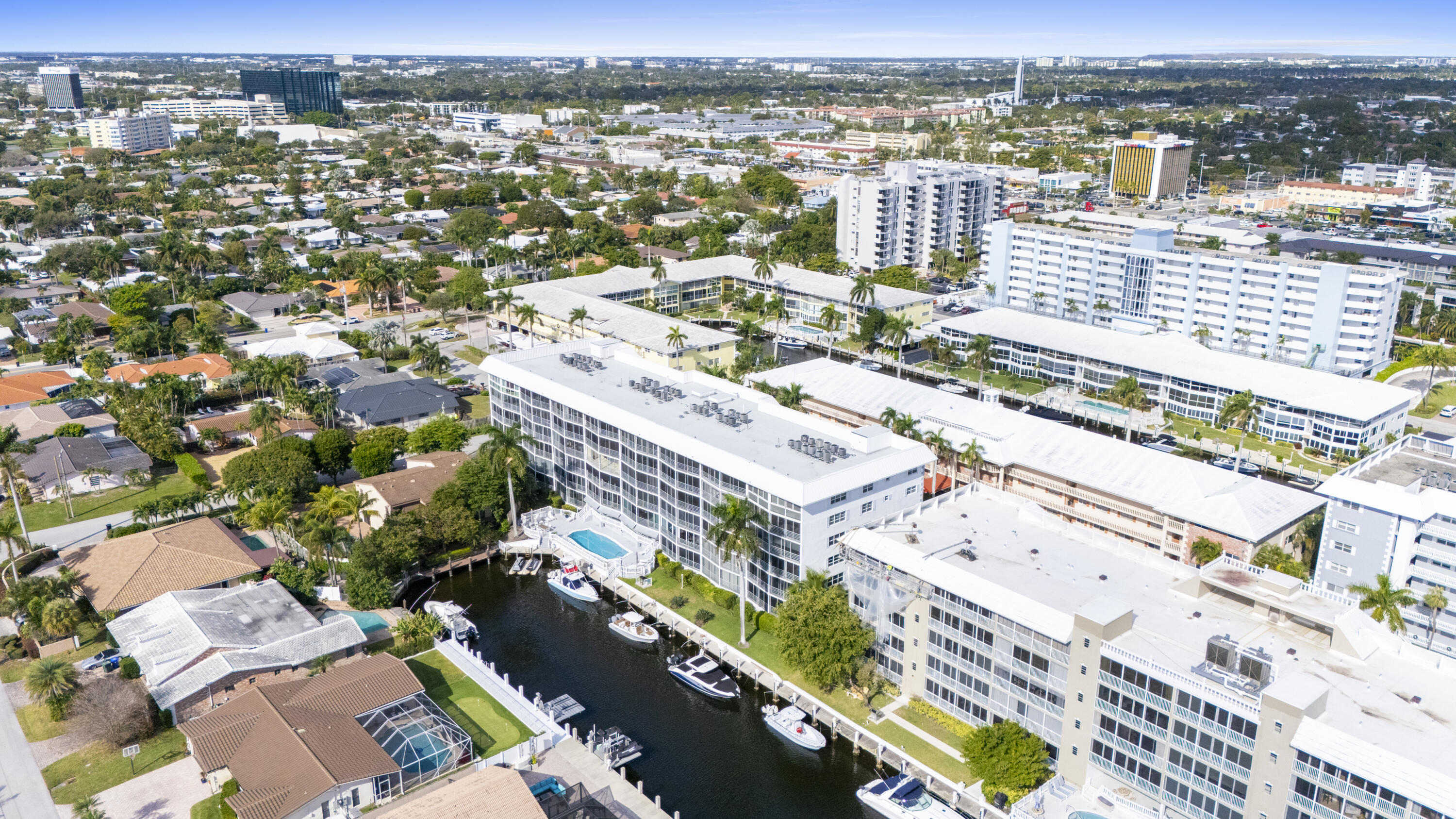 3050 NE 47th #402, Fort Lauderdale FL 33308