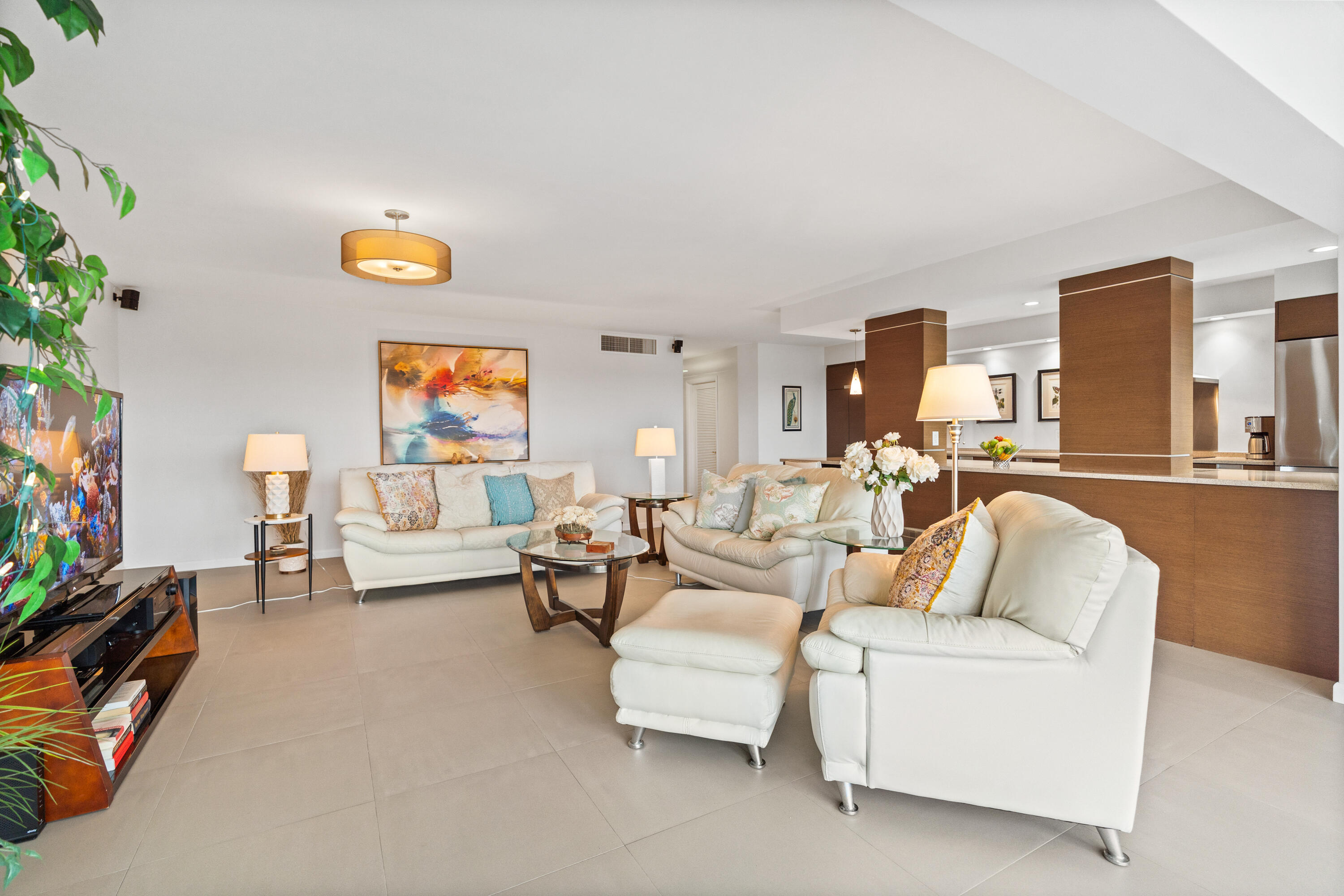 3050 NE 47th #402, Fort Lauderdale FL 33308