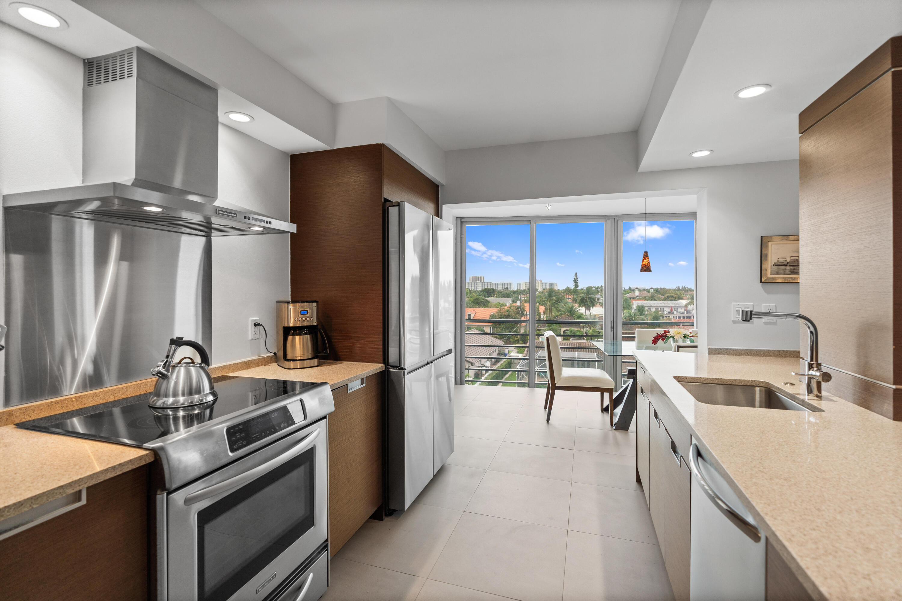 3050 NE 47th #402, Fort Lauderdale FL 33308