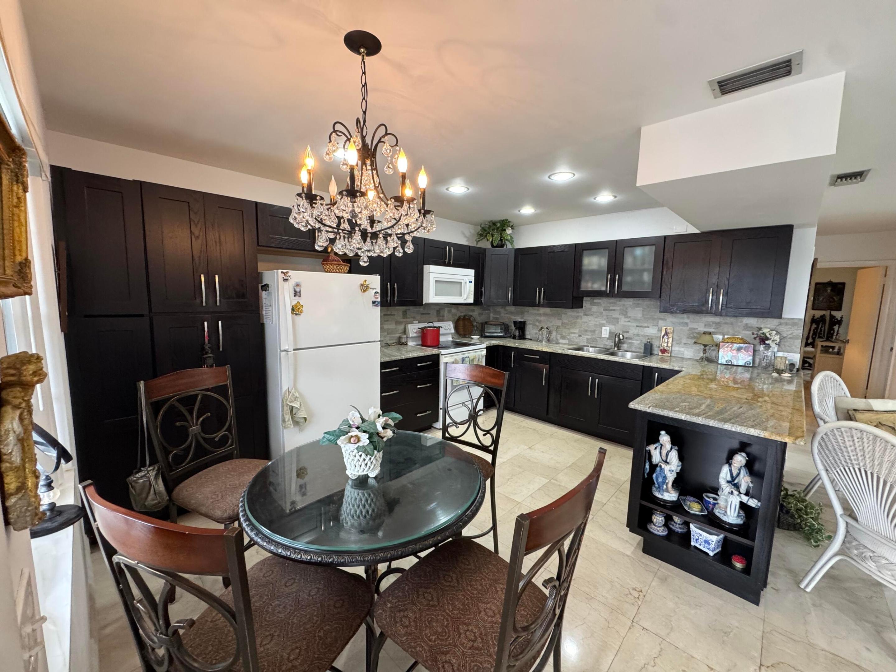 5505 N Ocean #5-203, Ocean Ridge FL 33435