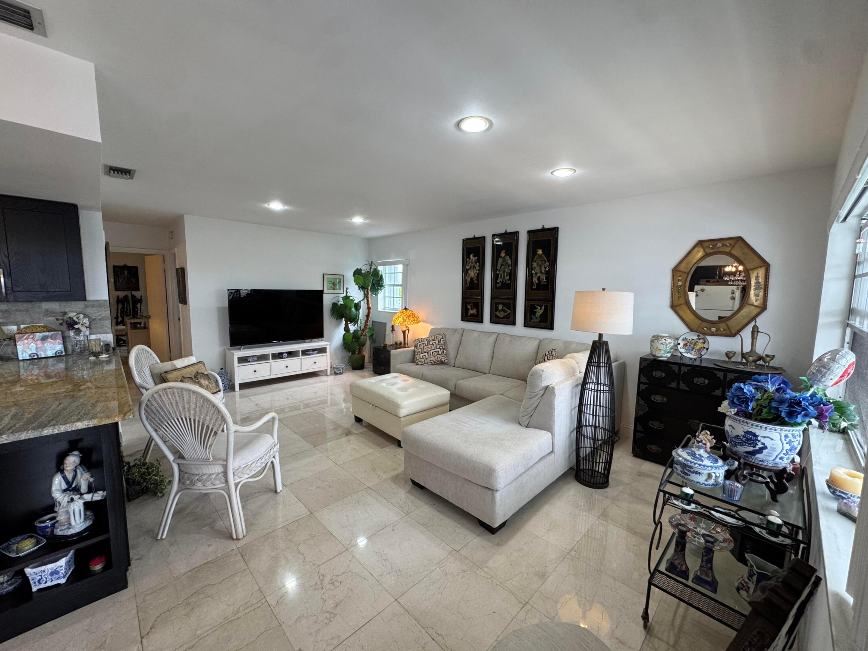5505 N Ocean #5-203, Ocean Ridge FL 33435