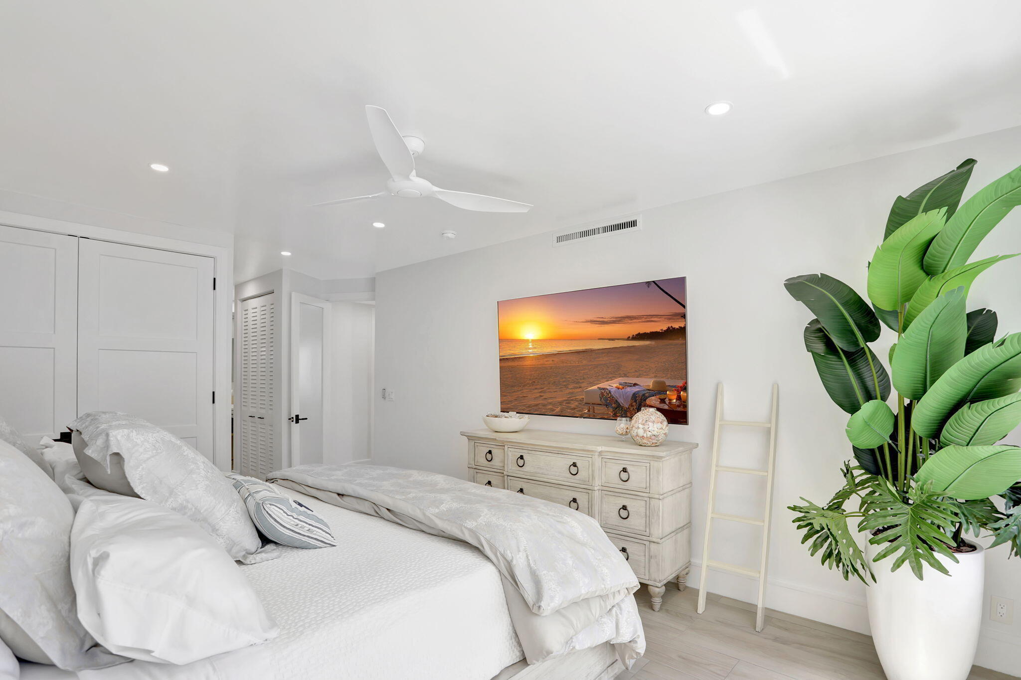 1149 Hillsboro Mile #112, Hillsboro Beach FL 33062