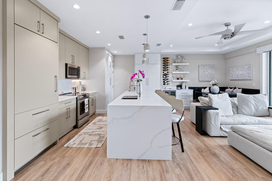 41 SW Seminole #307, Stuart FL 34994