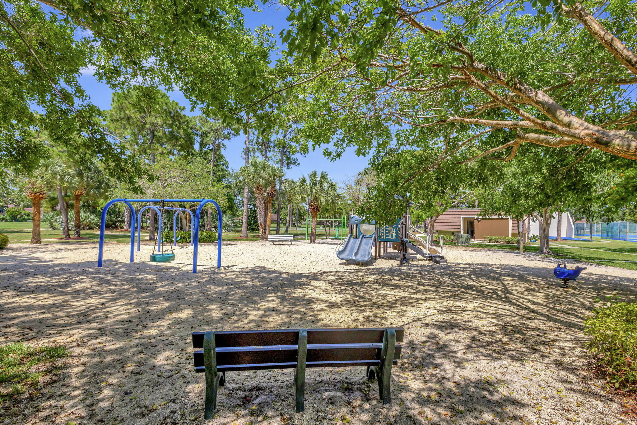 711 7th, Palm Beach Gardens FL 33418