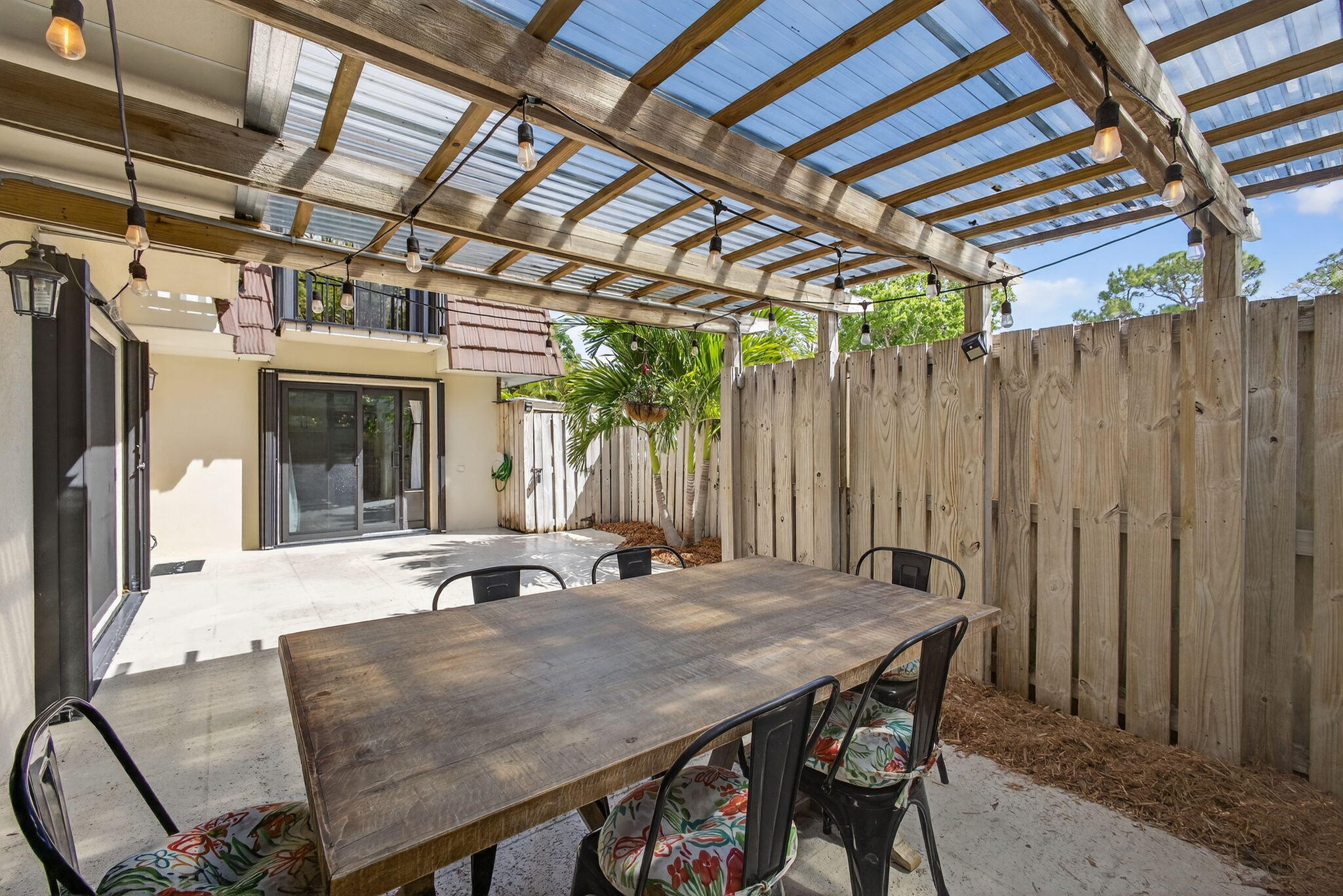 711 7th, Palm Beach Gardens FL 33418