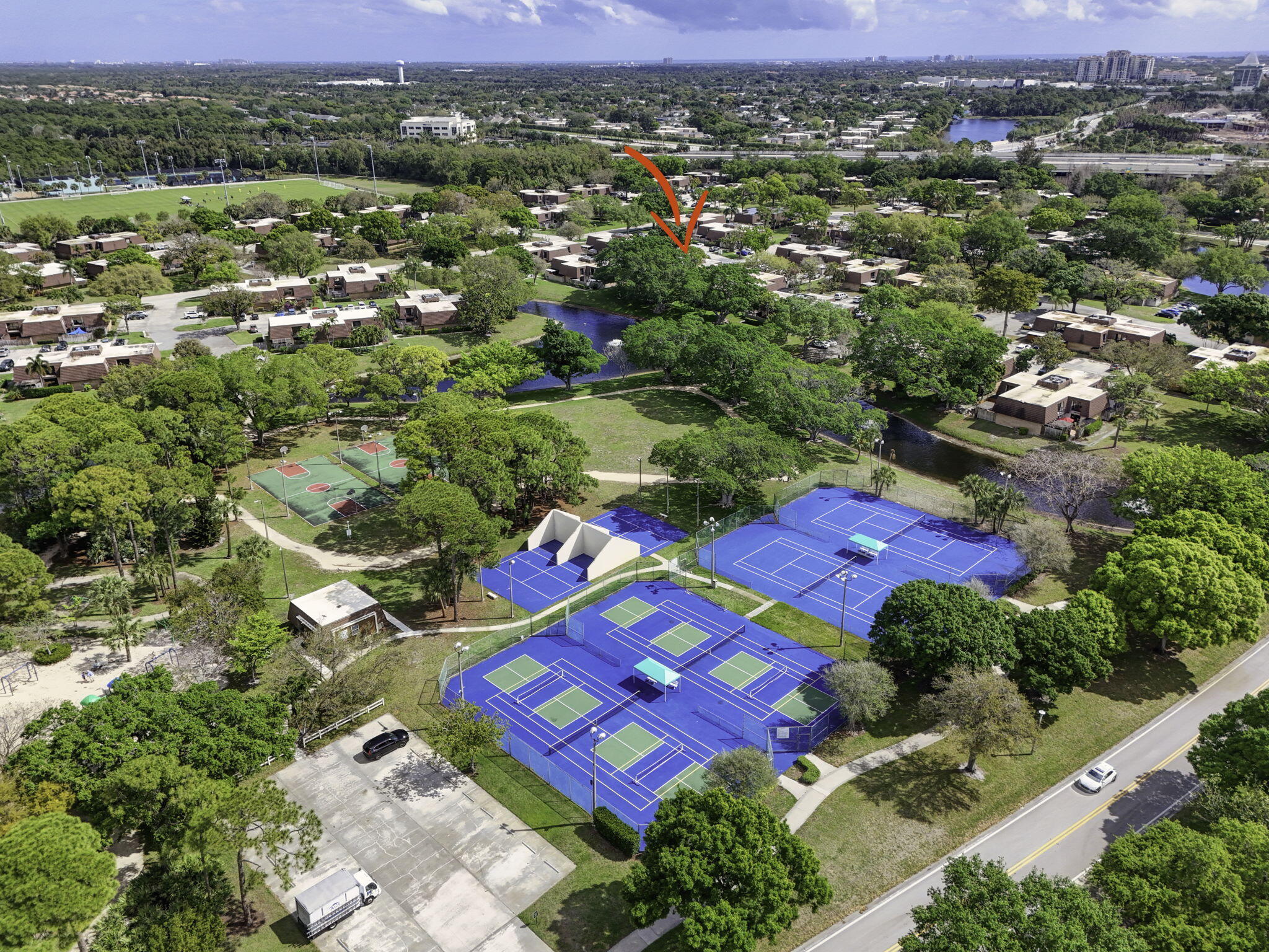 711 7th, Palm Beach Gardens FL 33418
