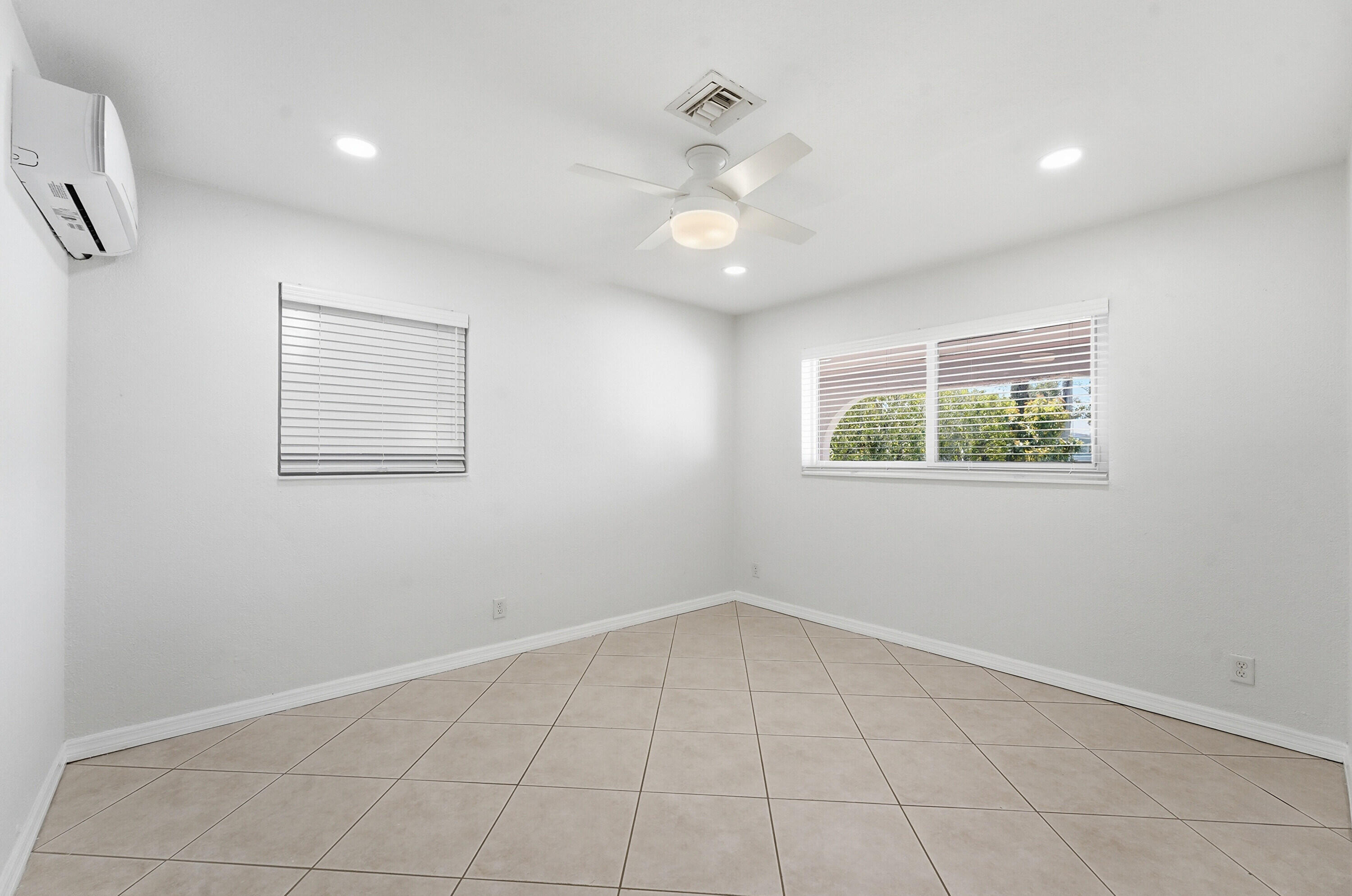 1641 NE 56th, Fort Lauderdale FL 33334