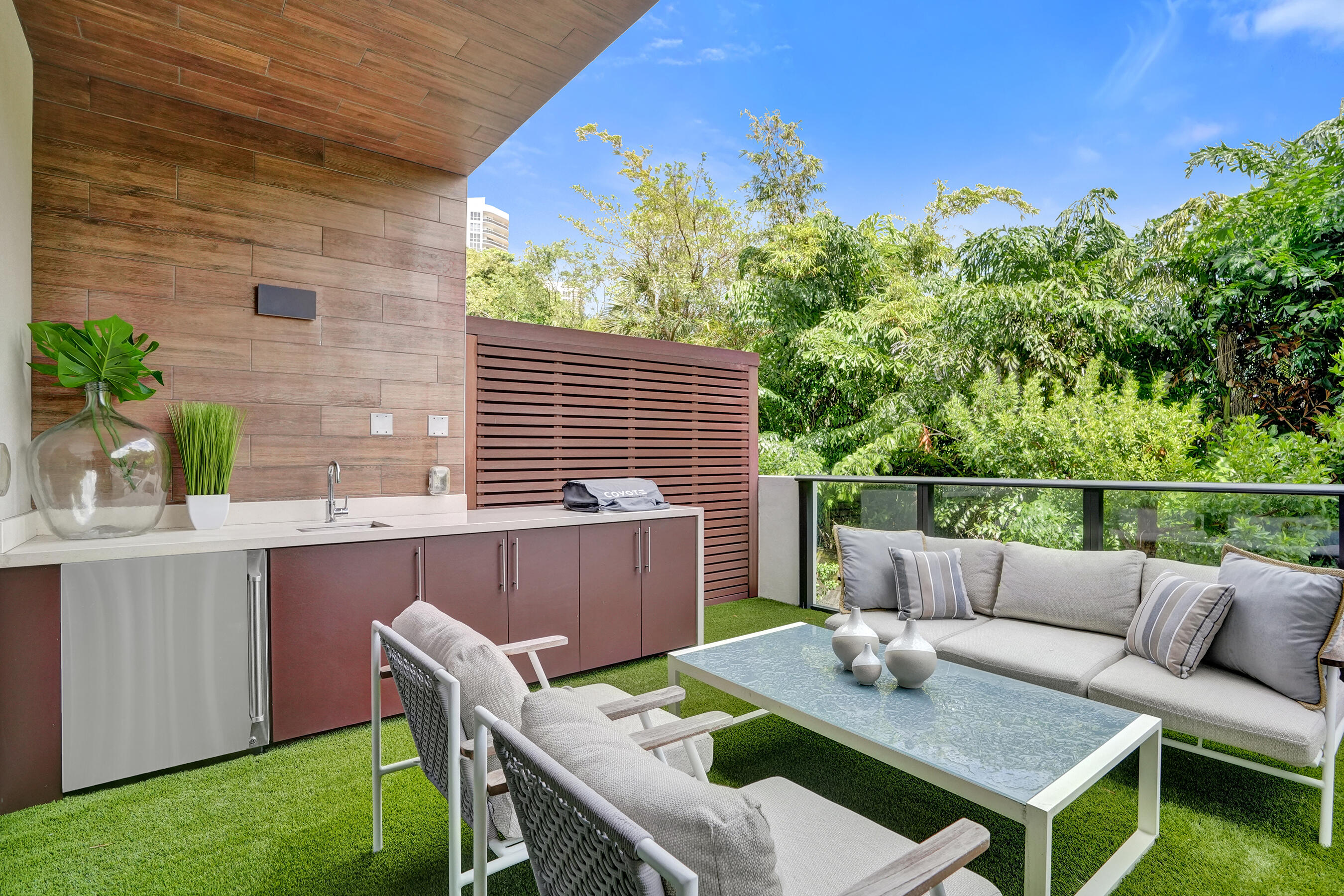 3030 N Ocean #S104, Fort Lauderdale FL 33308