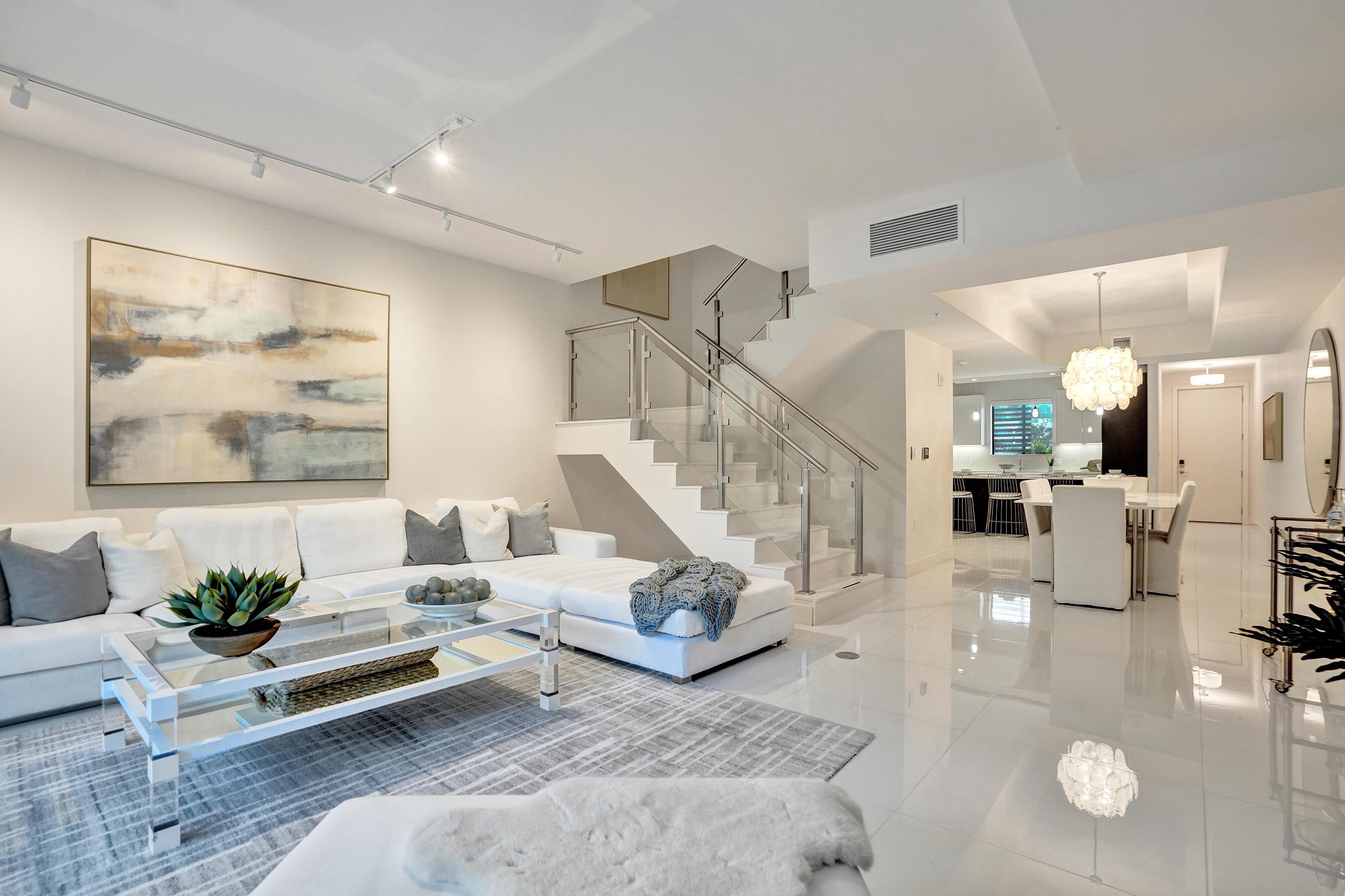 3030 N Ocean #S104, Fort Lauderdale FL 33308