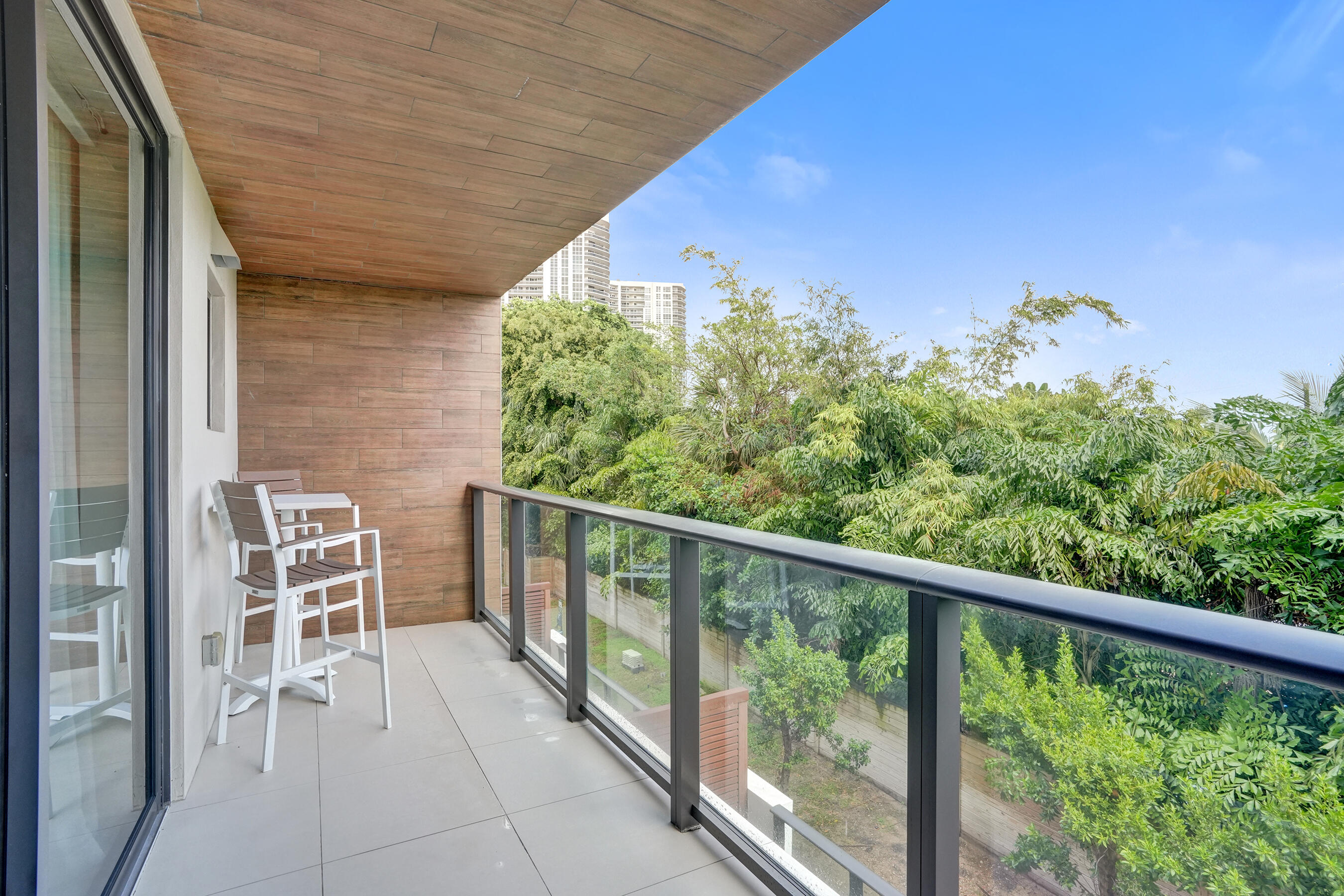 3030 N Ocean #S104, Fort Lauderdale FL 33308