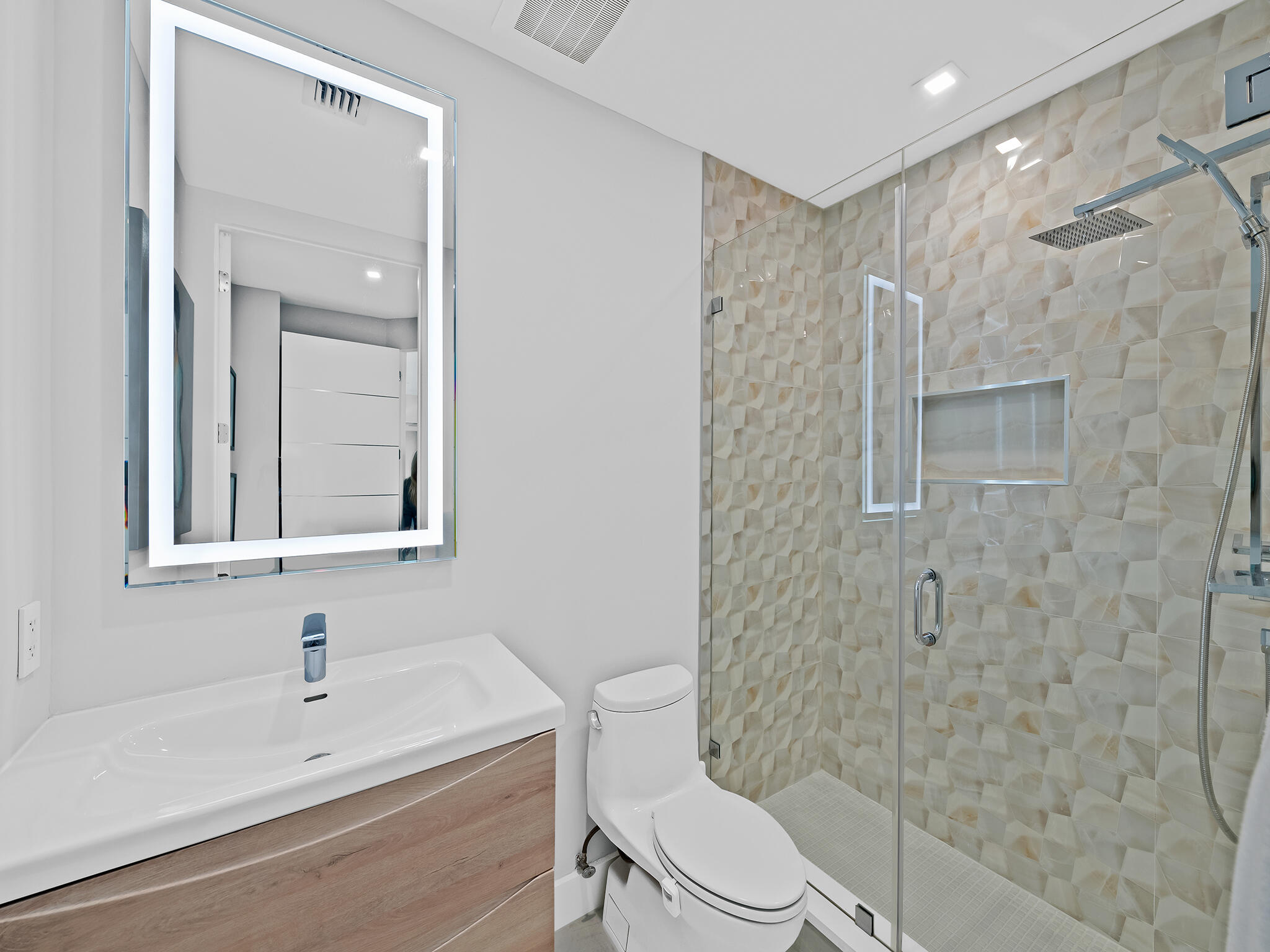 516 Hendricks #4b, Fort Lauderdale FL 33301