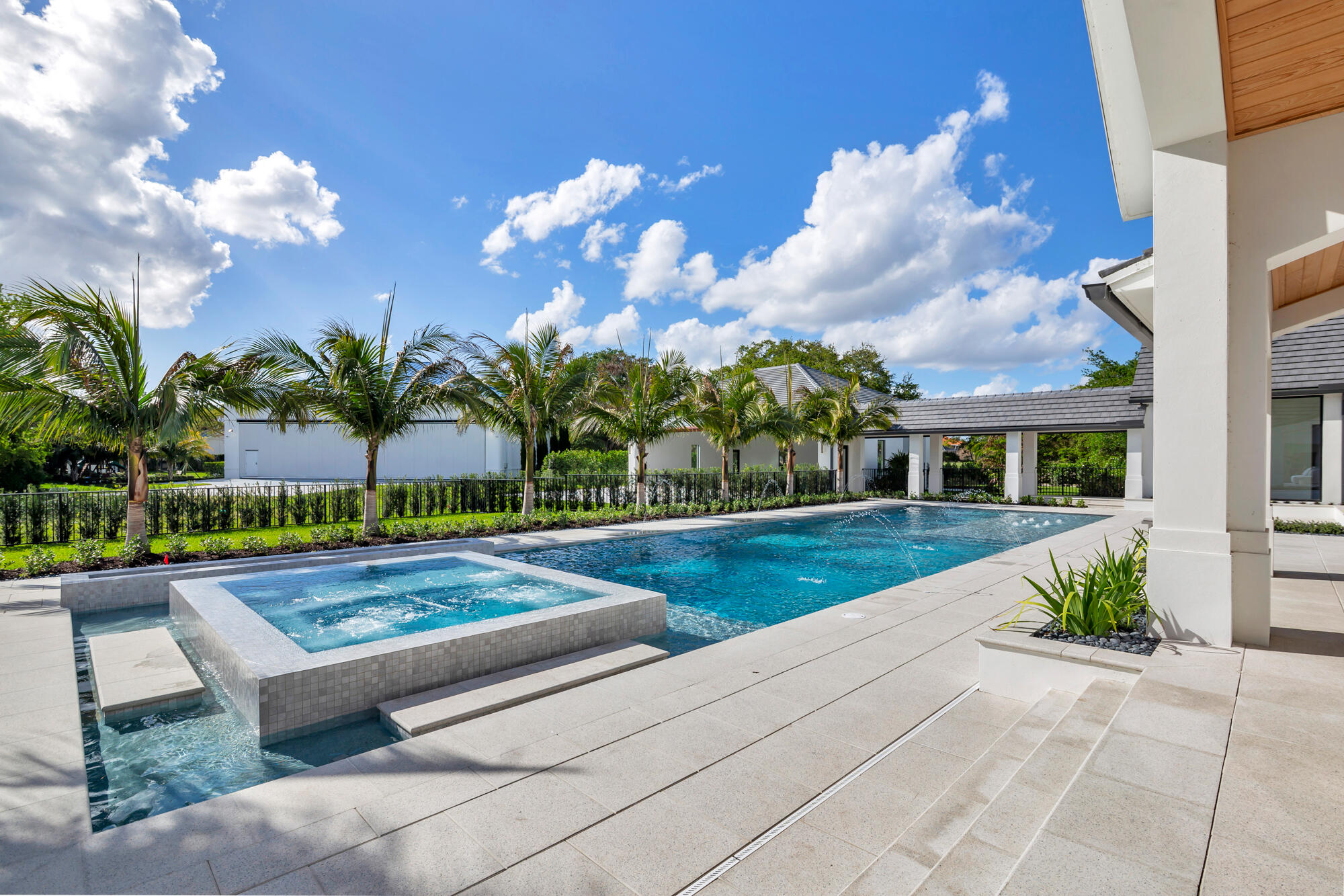 2015 Lockheed, Wellington FL 33414