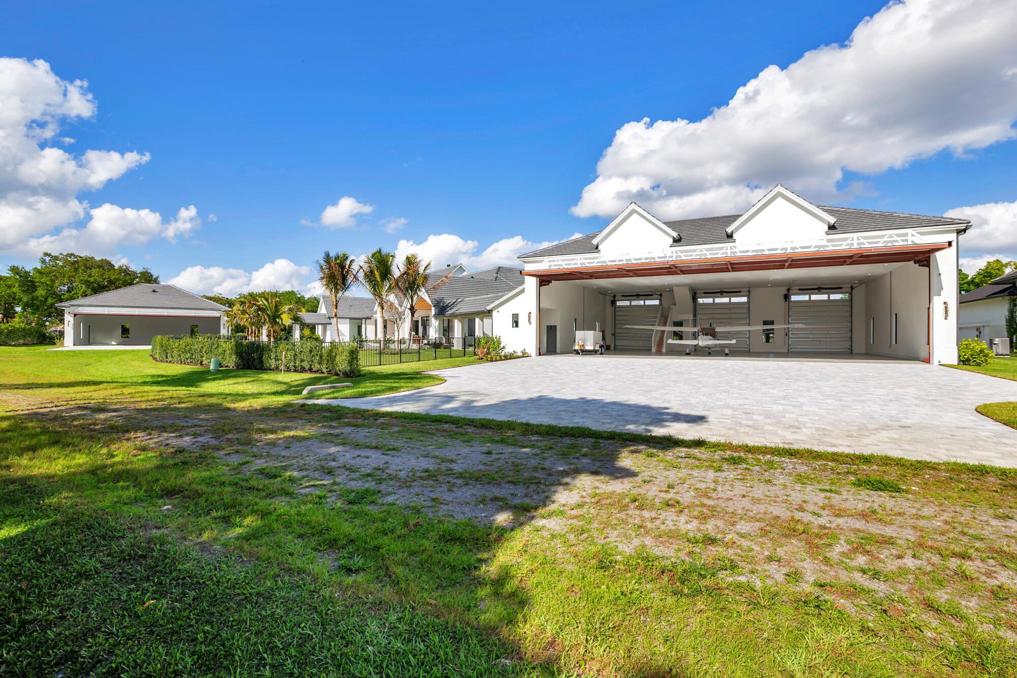 2015 Lockheed, Wellington FL 33414