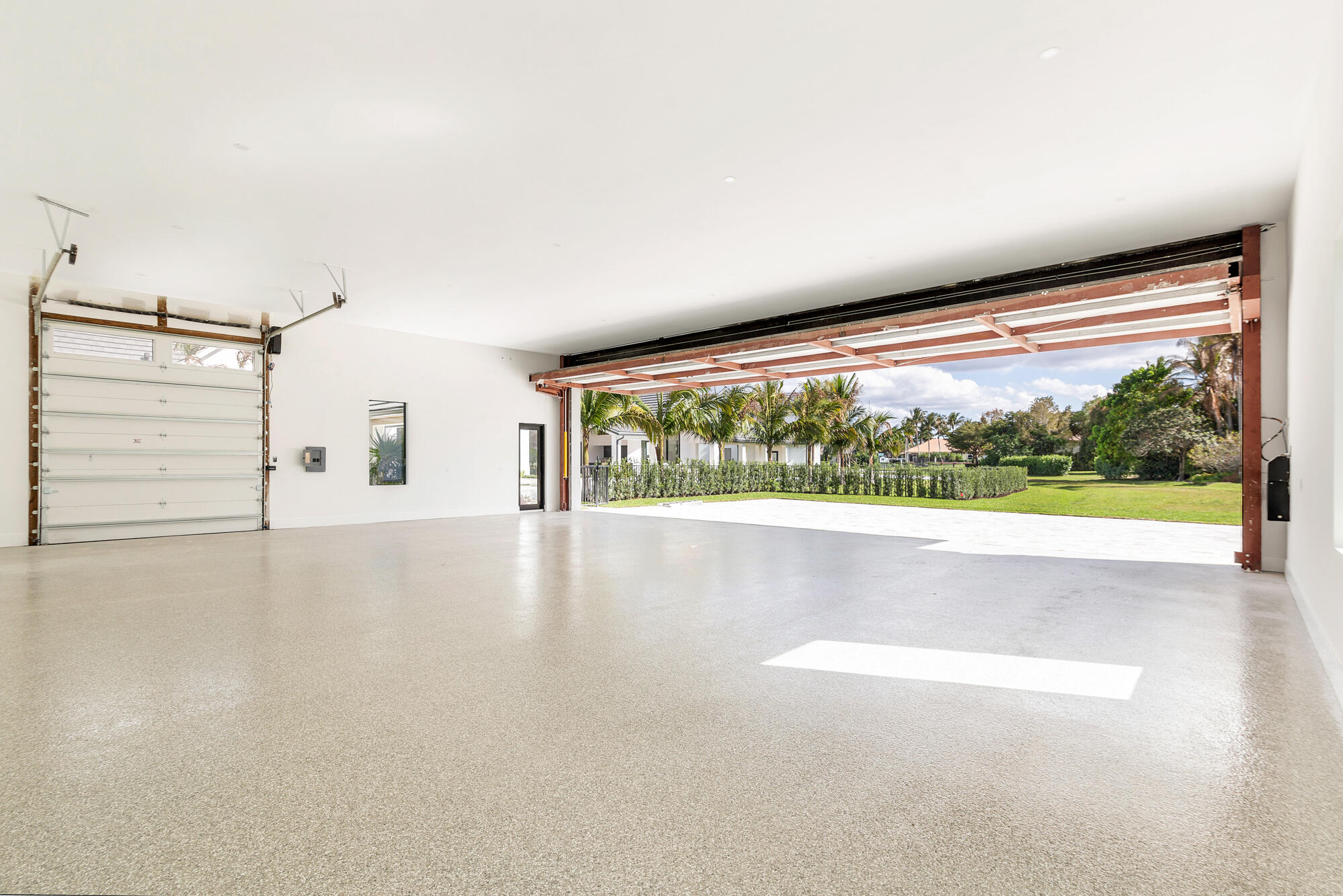 2015 Lockheed, Wellington FL 33414