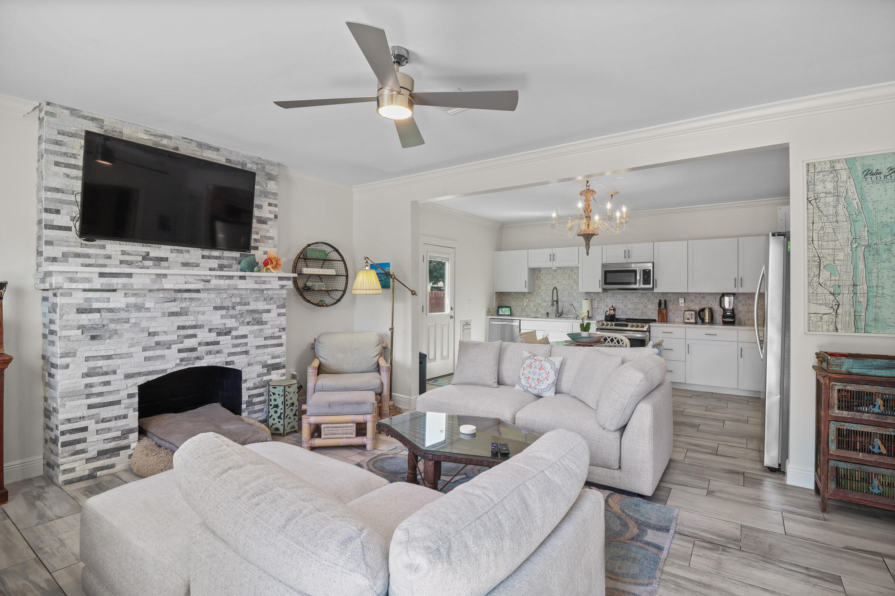 301 Hawthorne, Lake Park FL 33403