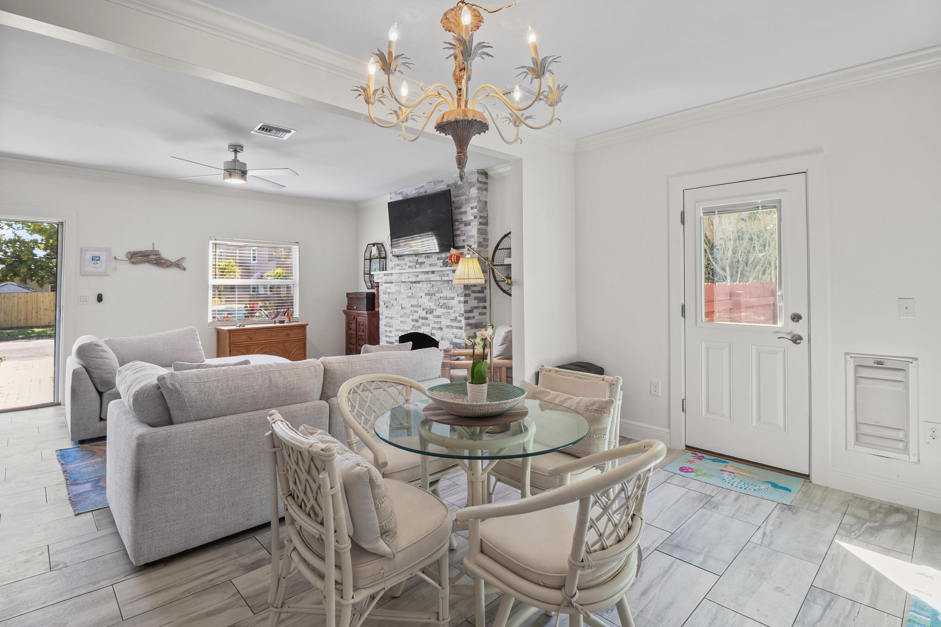 301 Hawthorne, Lake Park FL 33403