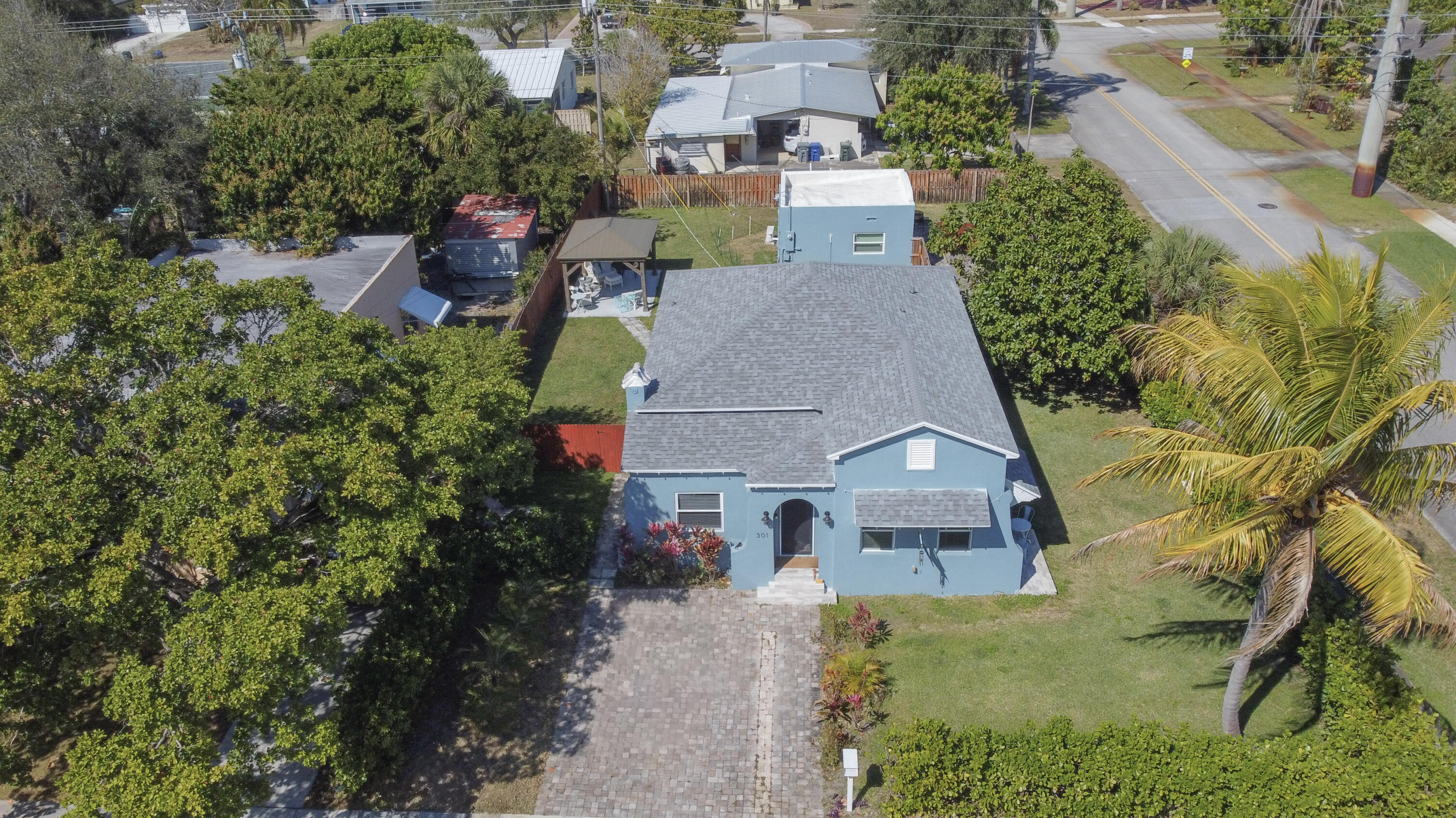 301 Hawthorne, Lake Park FL 33403