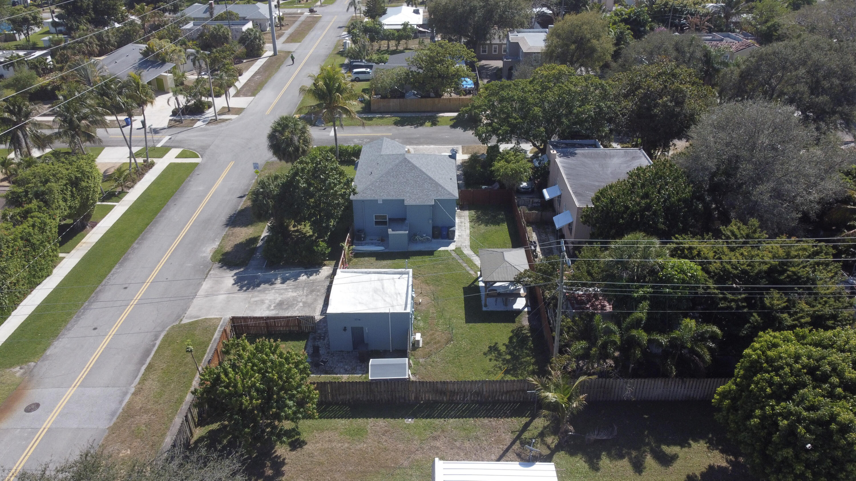 301 Hawthorne, Lake Park FL 33403