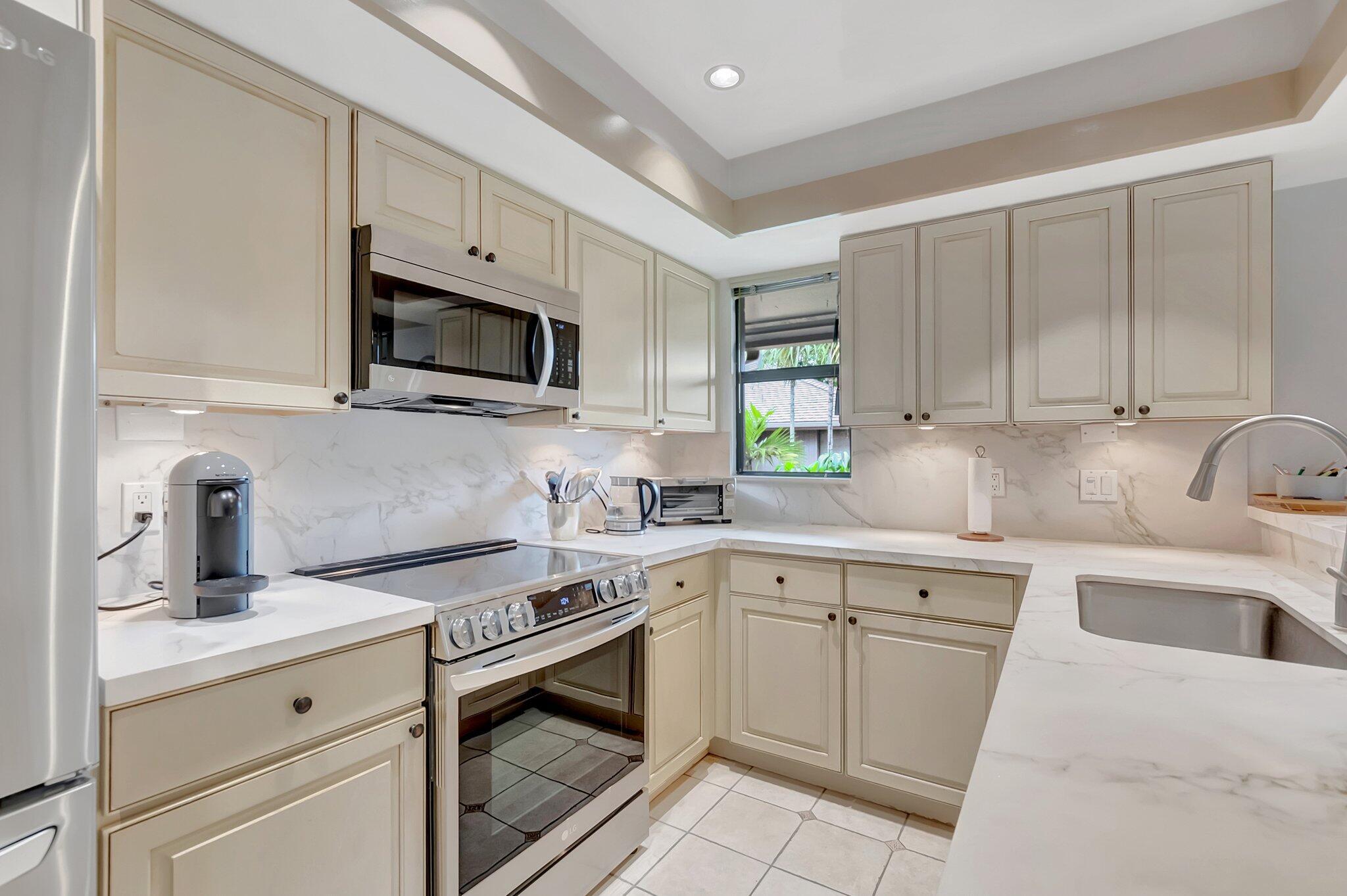 7067 Rain Forest, Boca Raton FL 33434