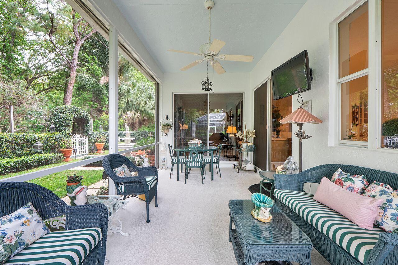 152 Oakwood, Palm Beach Gardens FL 33410