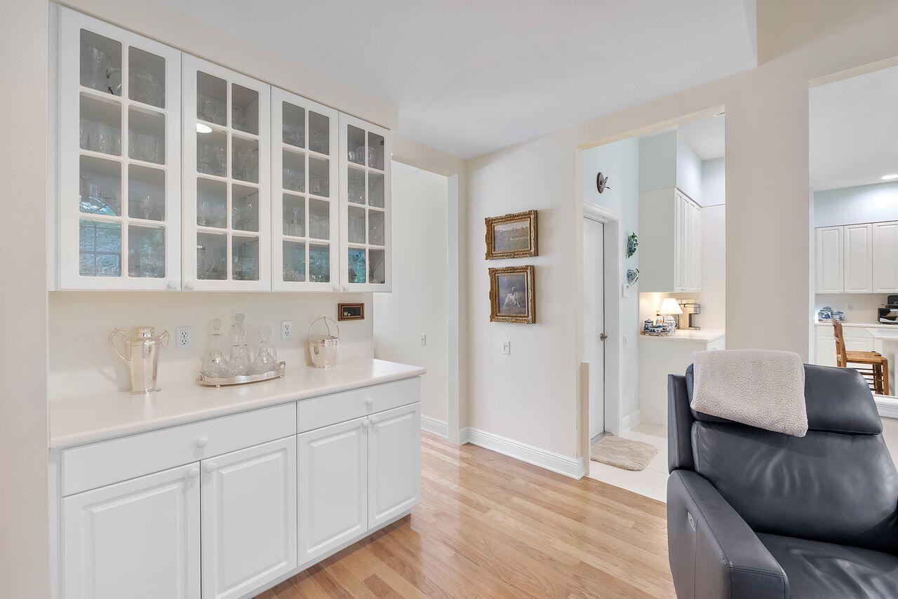 152 Oakwood, Palm Beach Gardens FL 33410