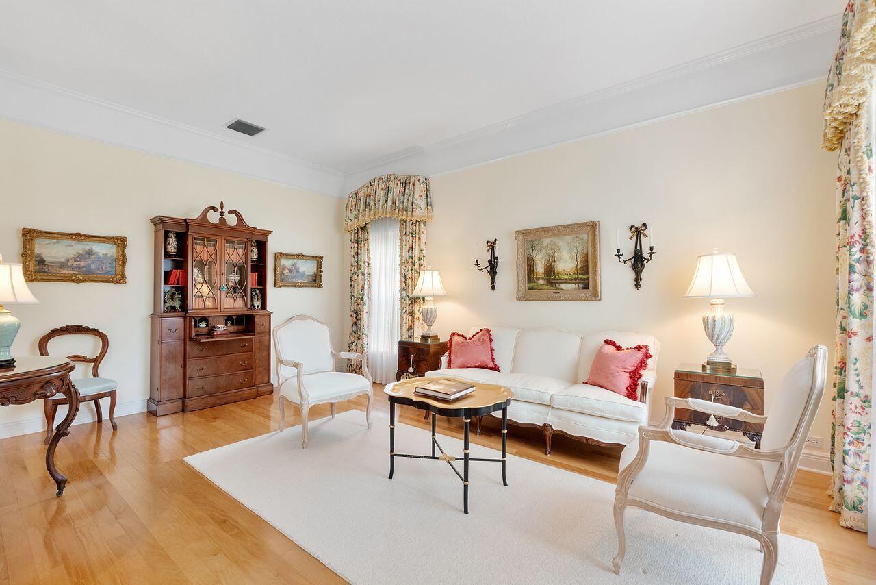 152 Oakwood, Palm Beach Gardens FL 33410