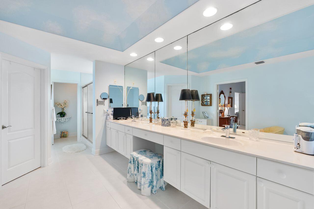 152 Oakwood, Palm Beach Gardens FL 33410