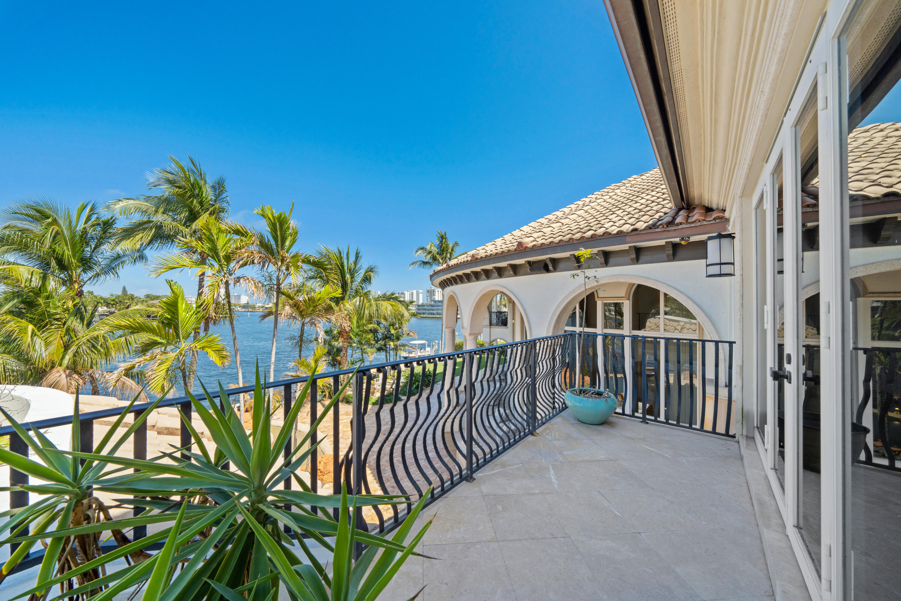 2593 SE 8th, Pompano Beach FL 33062