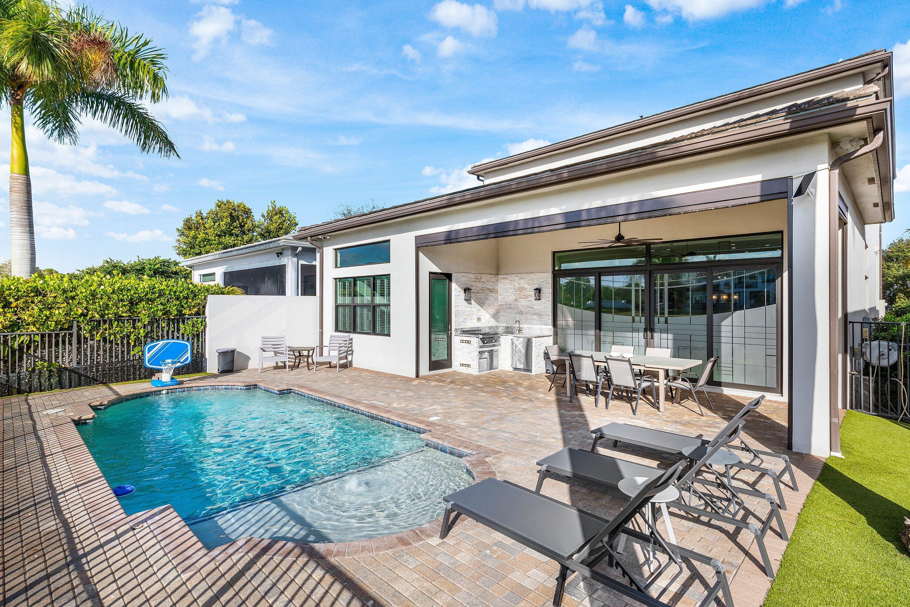17317 Santaluce, Boca Raton FL 33496