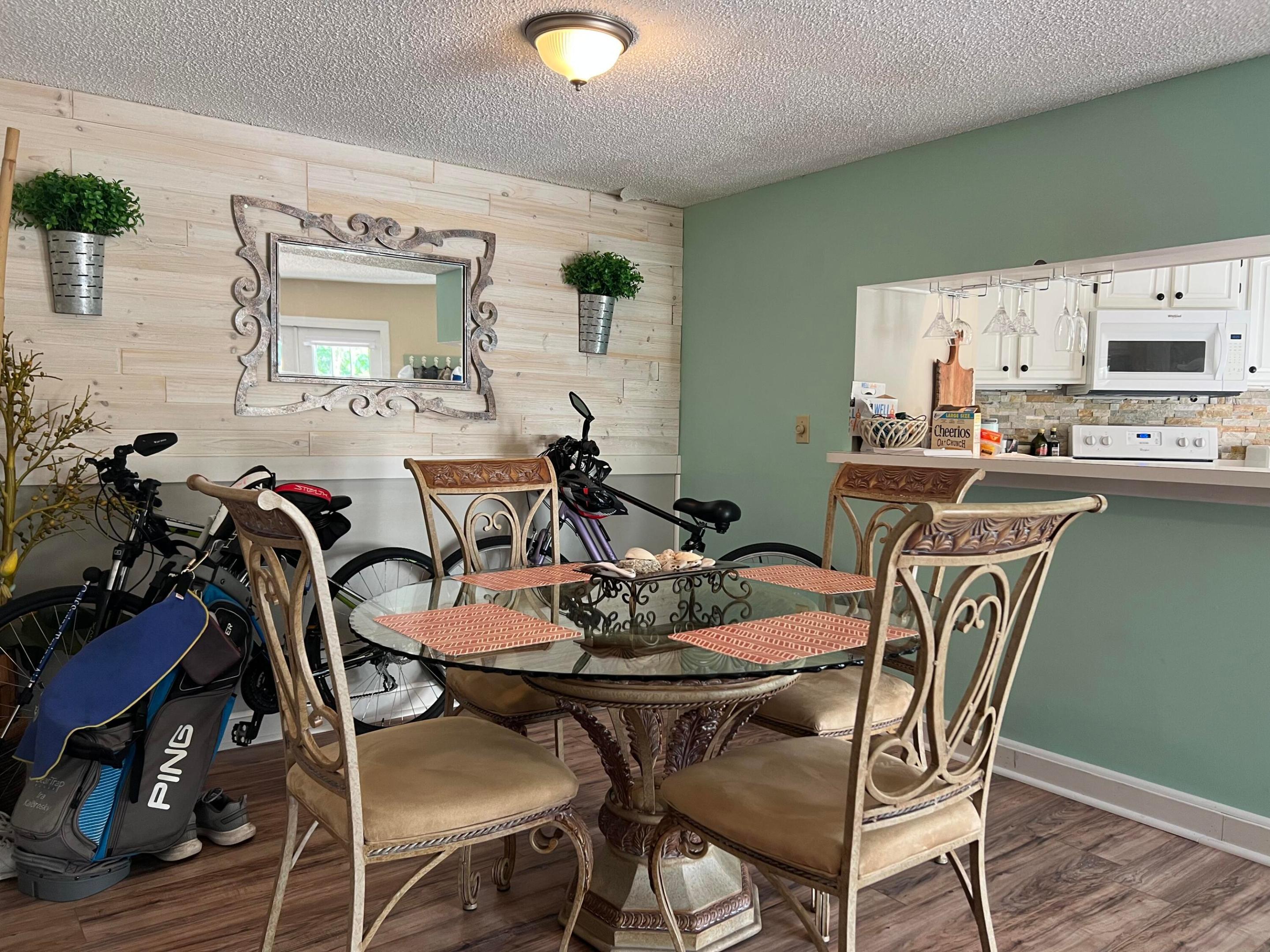 13 Uno Lago, Juno Beach FL 33408