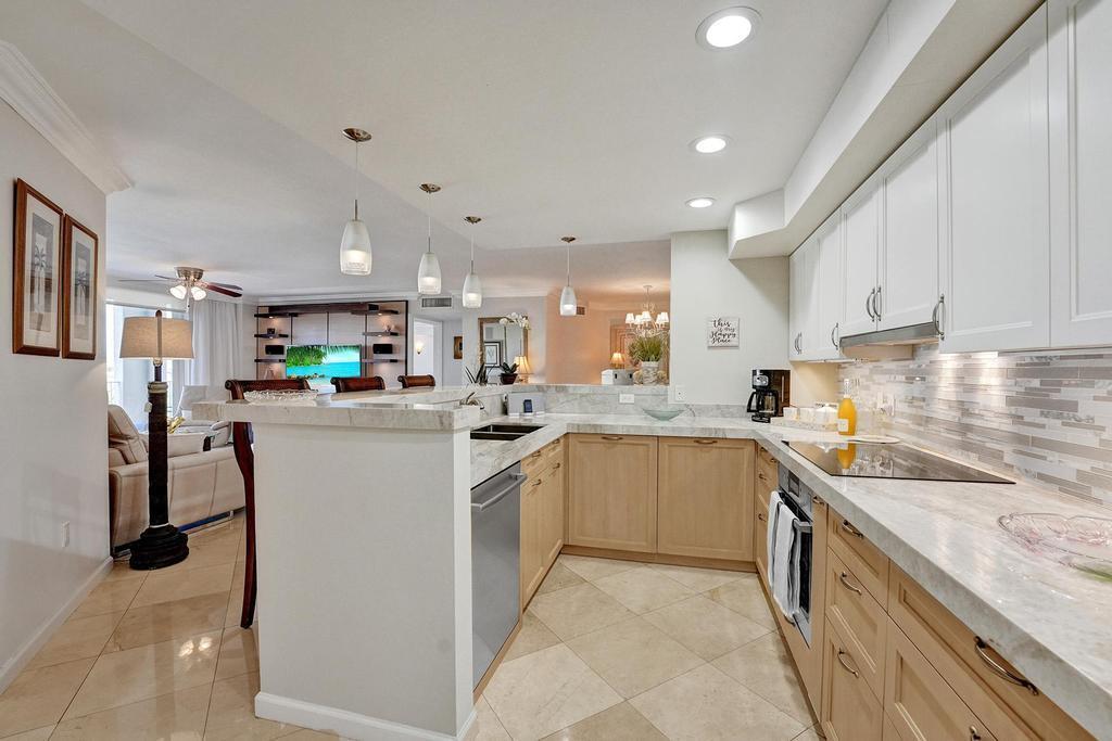 3606 S Ocean #603, Highland Beach FL 33487