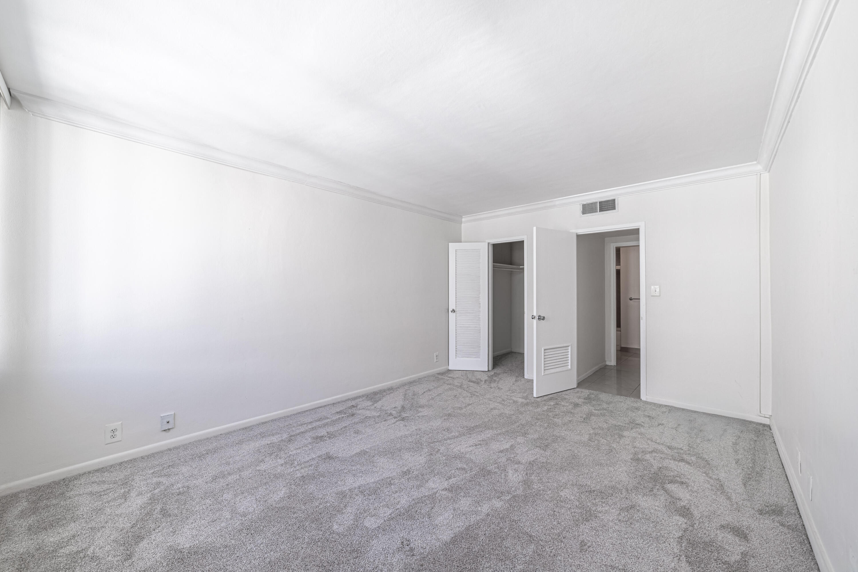1200 West #1521, Miami Beach FL 33139