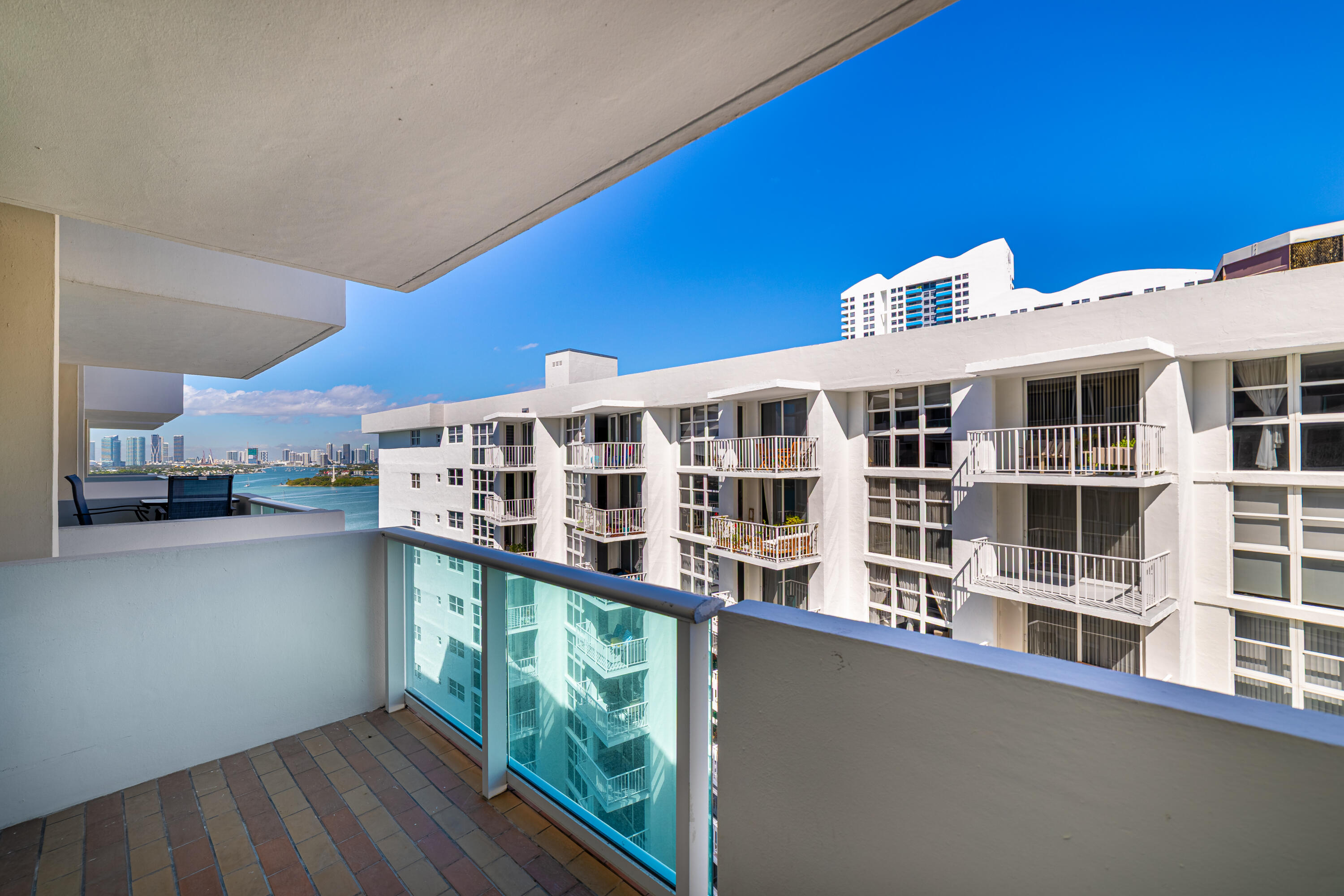 1200 West #1521, Miami Beach FL 33139