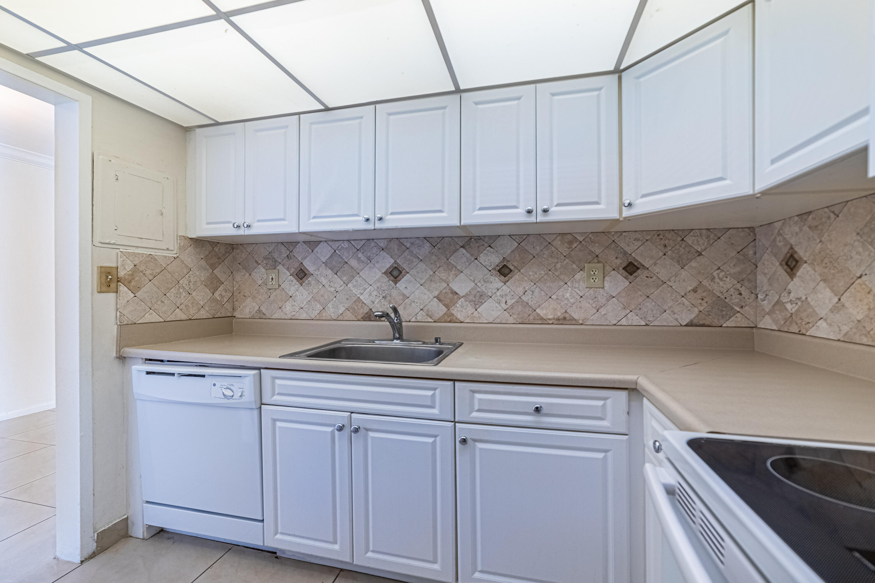 1200 West #1521, Miami Beach FL 33139