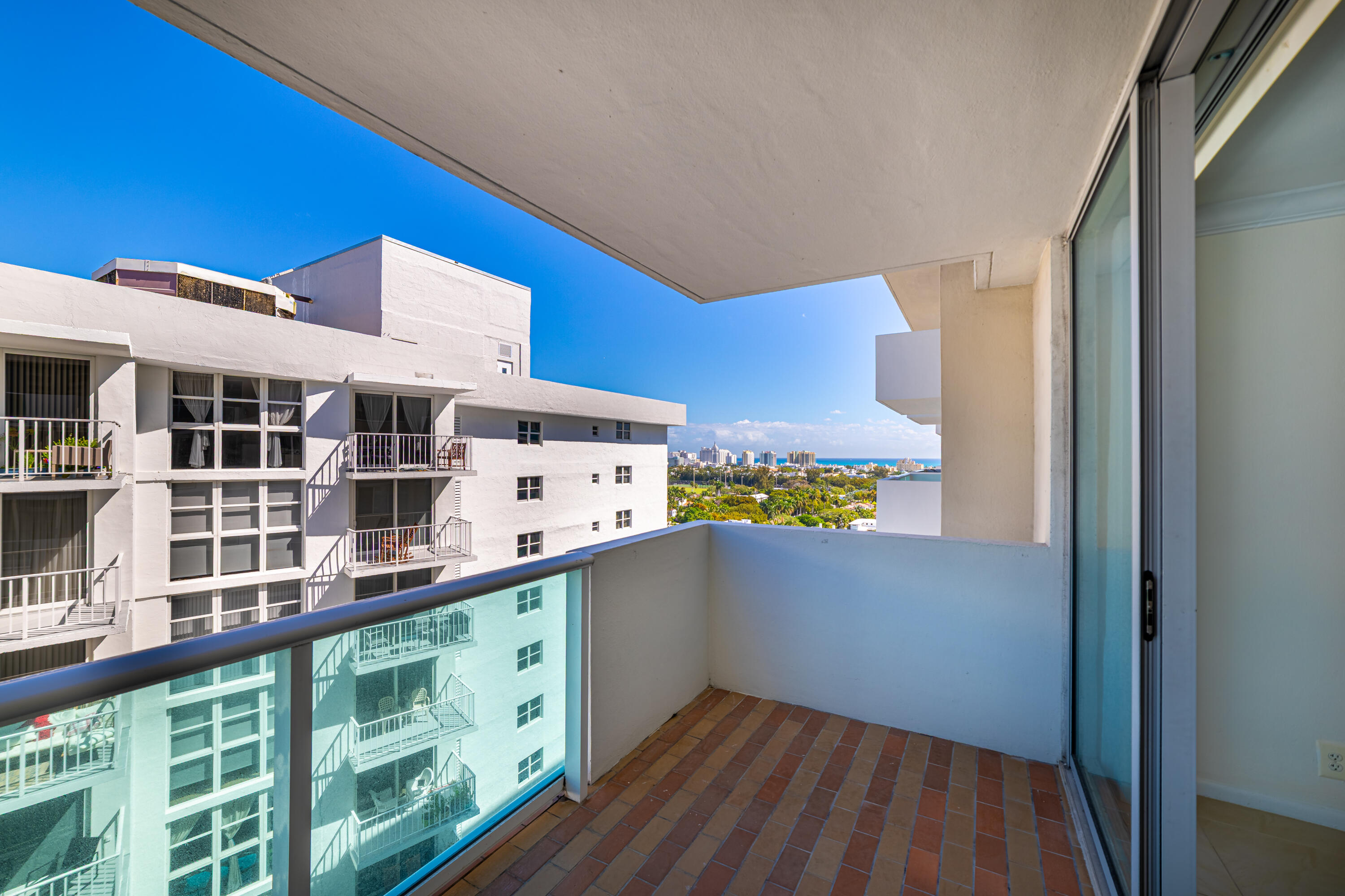 1200 West #1521, Miami Beach FL 33139