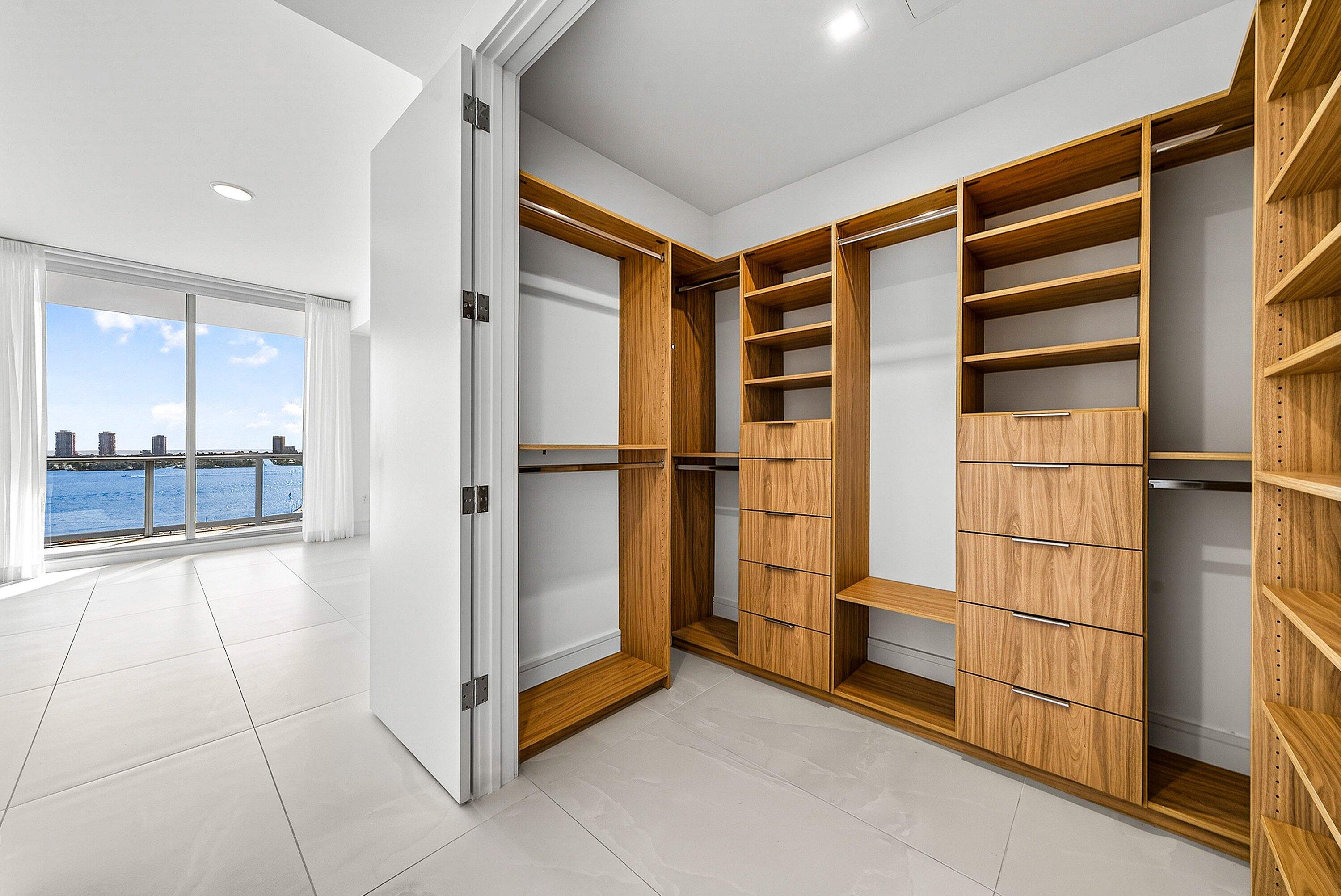 220 Lake Shore #1010, Lake Park FL 33403