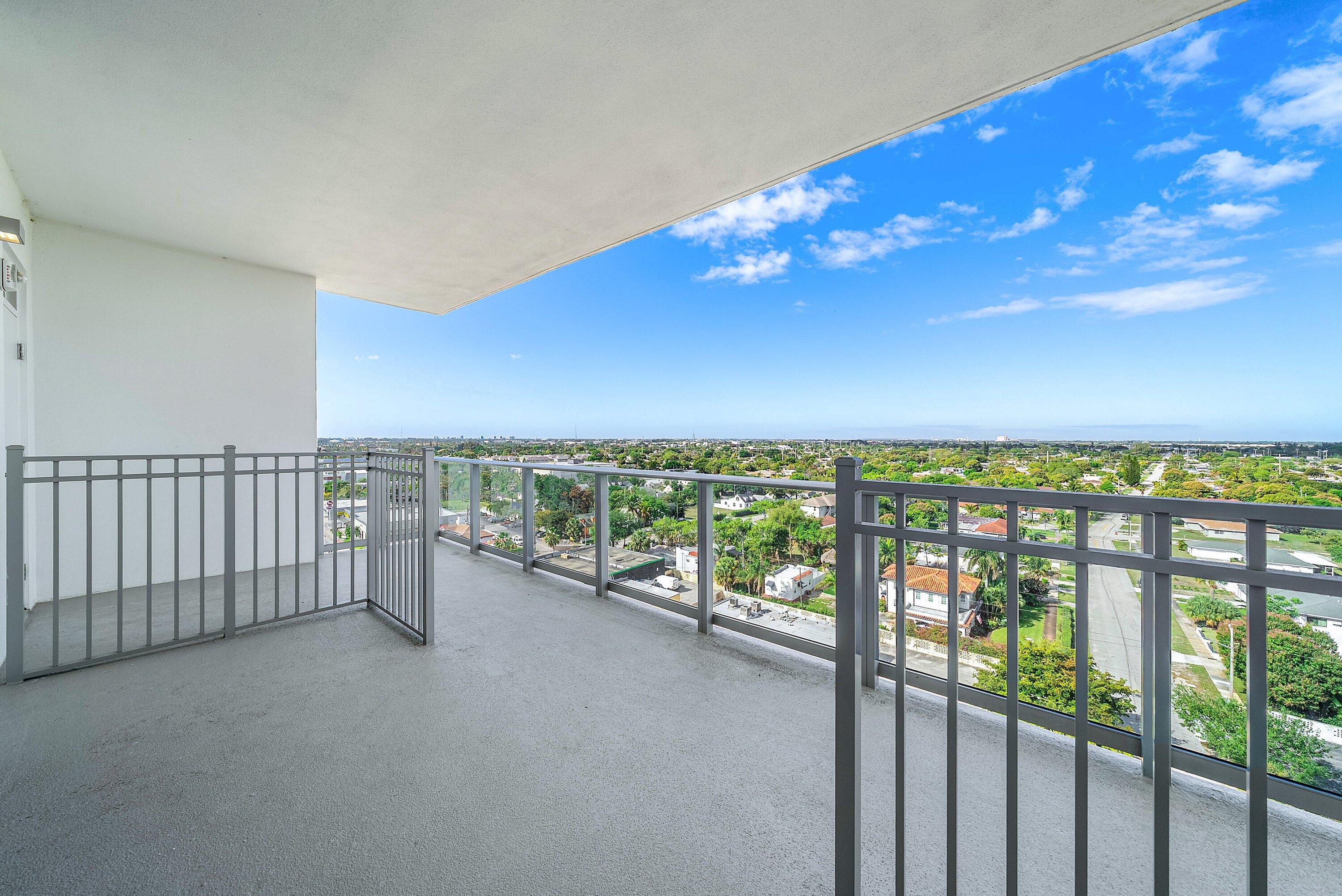220 Lake Shore #1010, Lake Park FL 33403