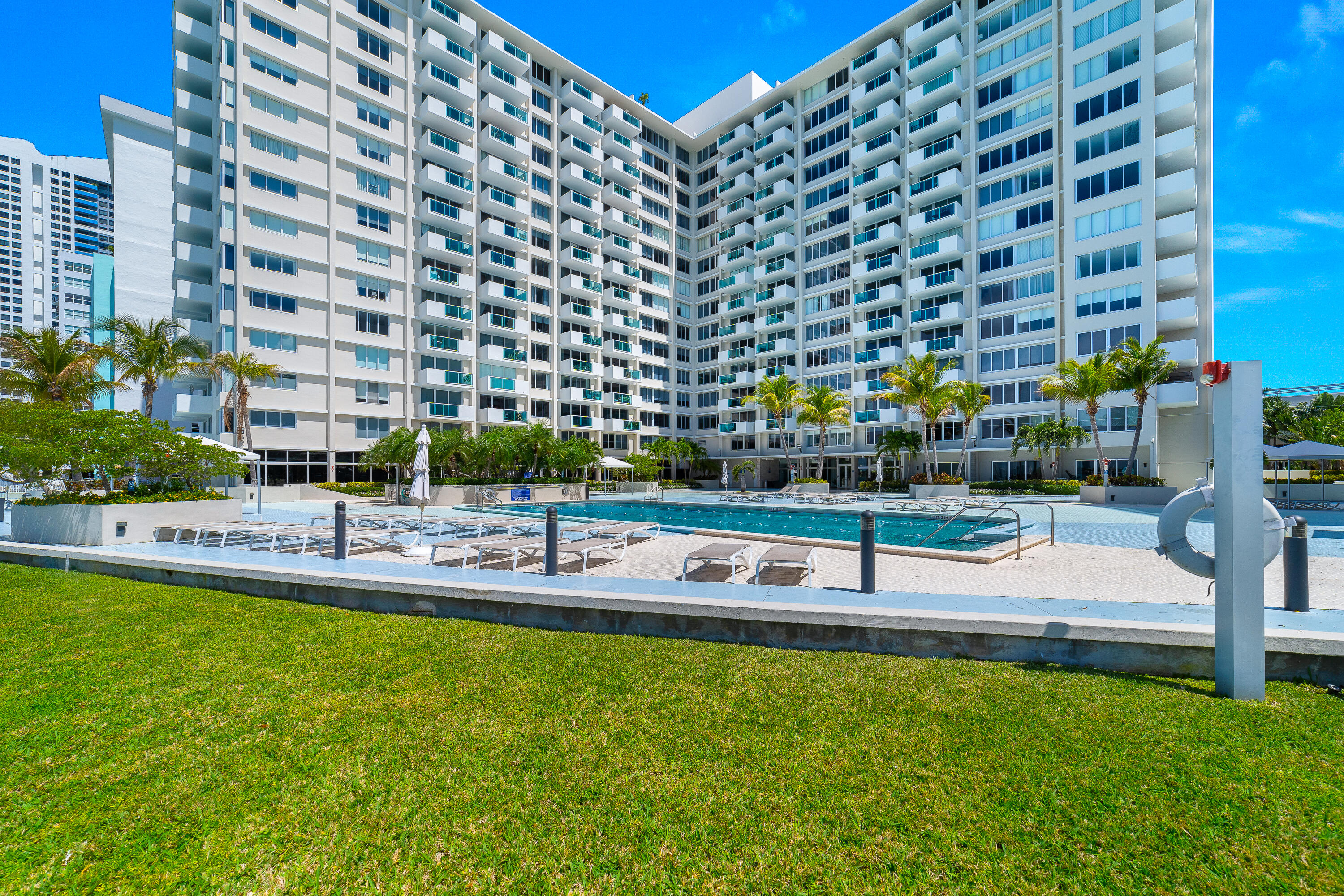 1200 West #316, Miami Beach FL 33139