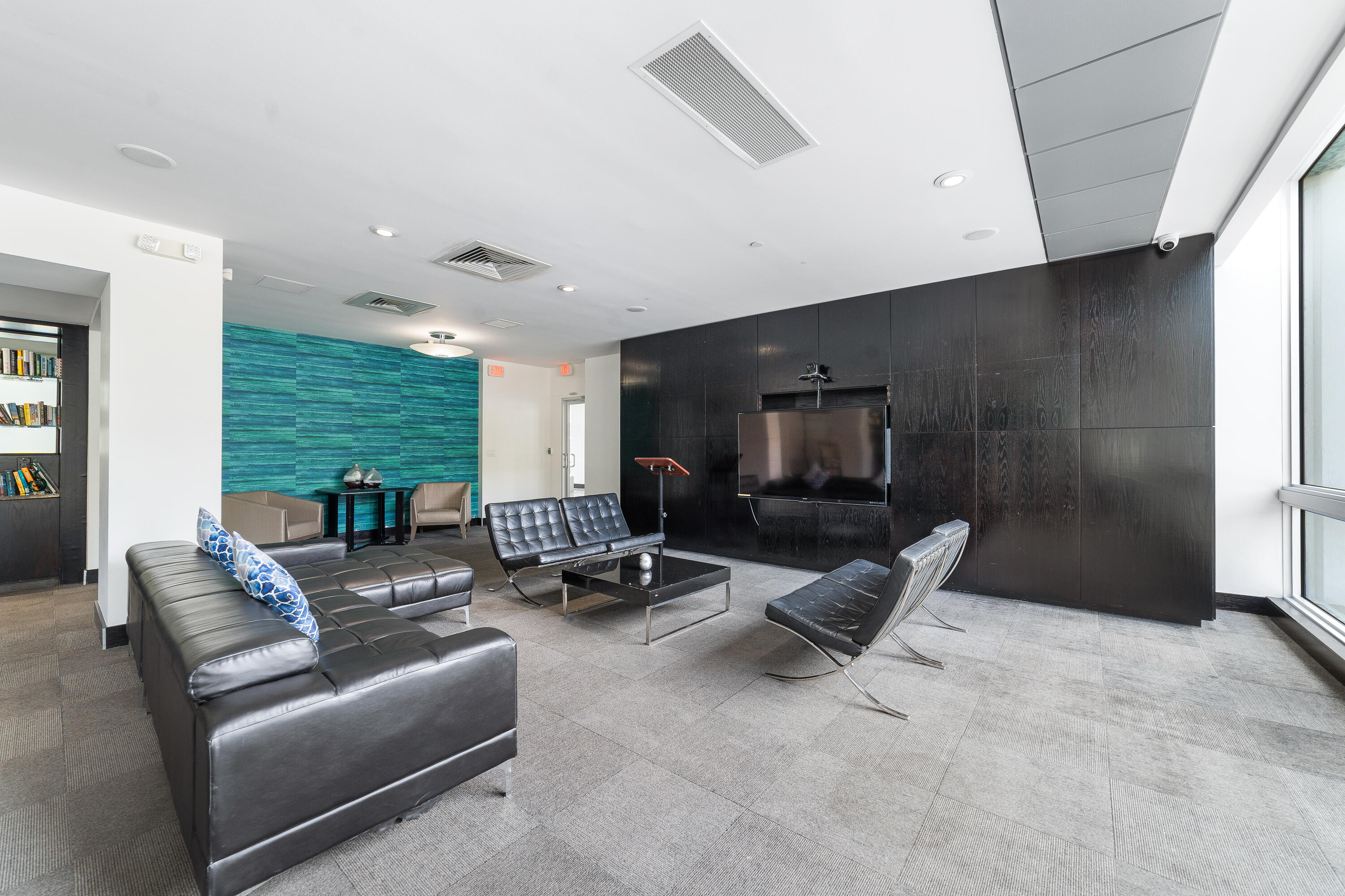 1200 West #316, Miami Beach FL 33139