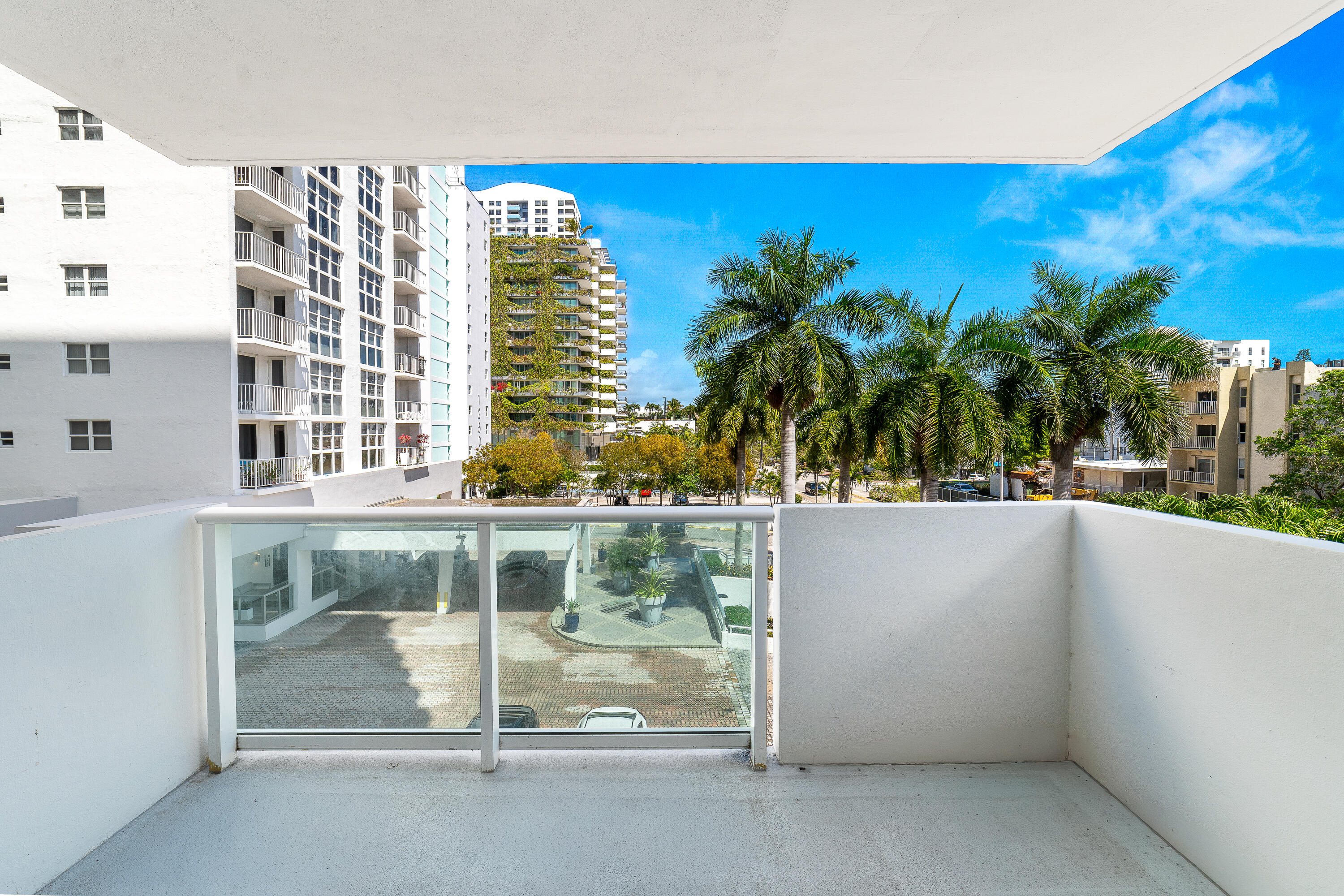 1200 West #316, Miami Beach FL 33139
