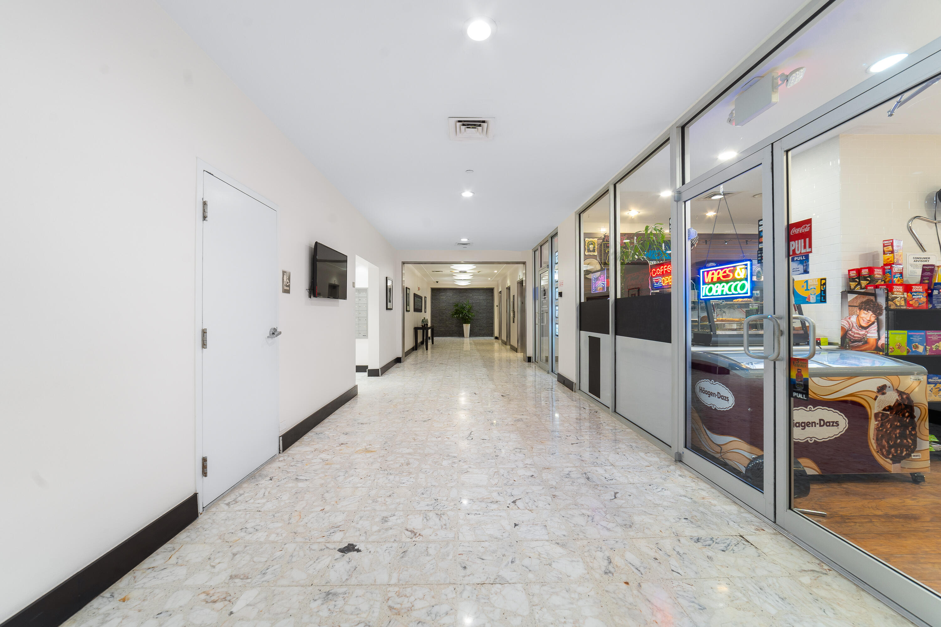 1200 West #316, Miami Beach FL 33139