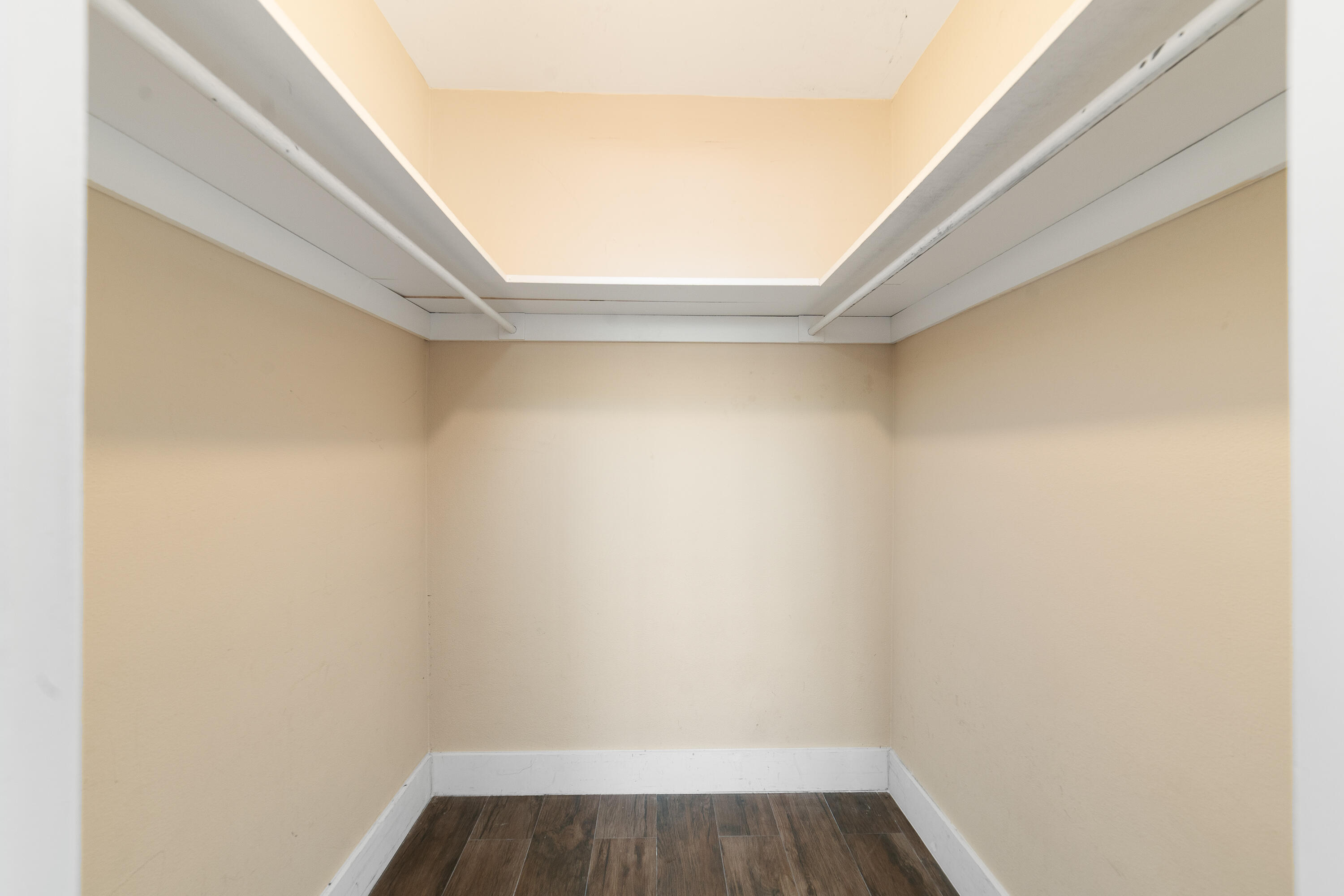 1200 West #316, Miami Beach FL 33139